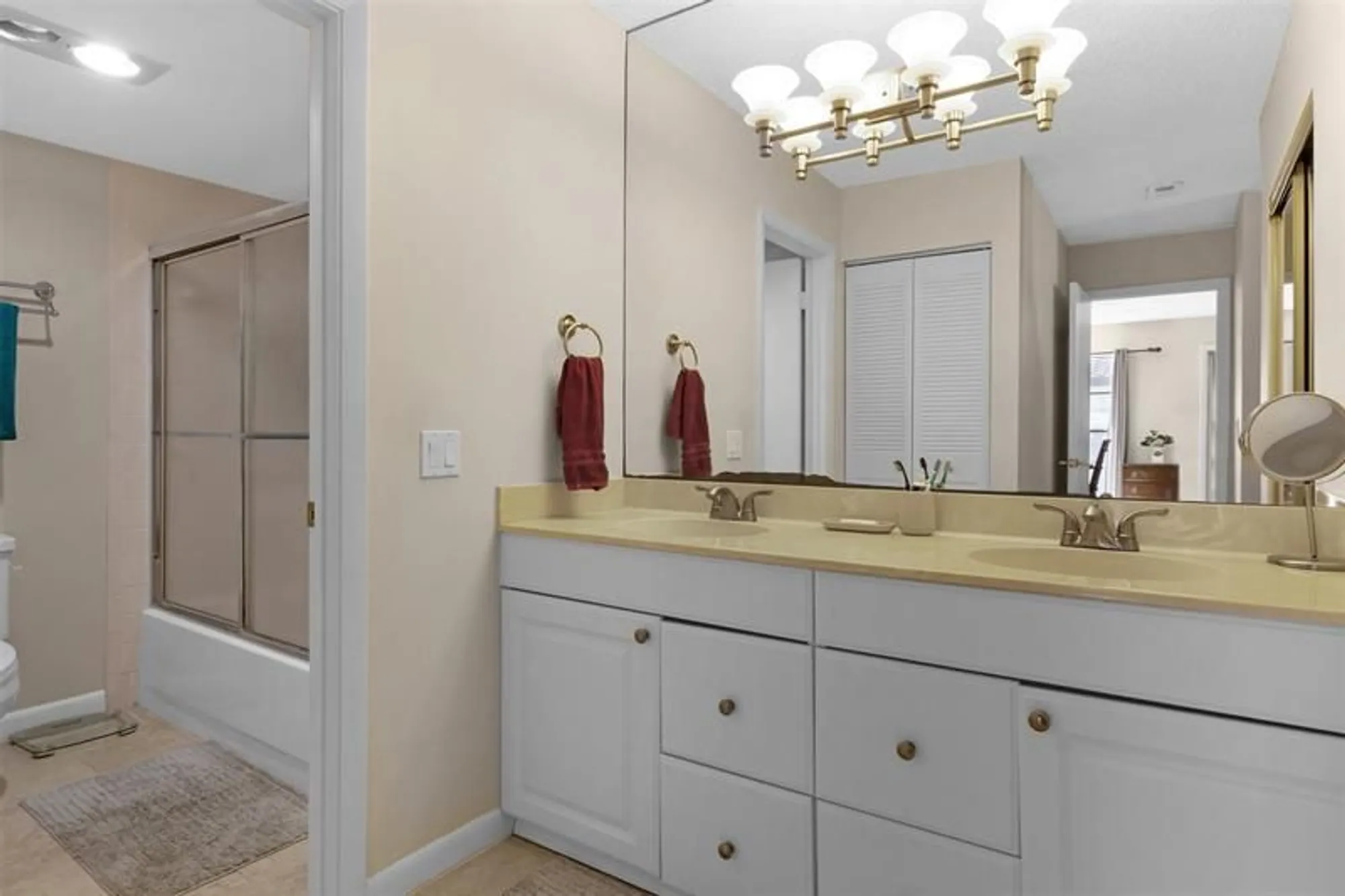 Property Slideshow image 20 of 32 | 21662 arriba real apt 44h, Boca Raton, FL, 33433