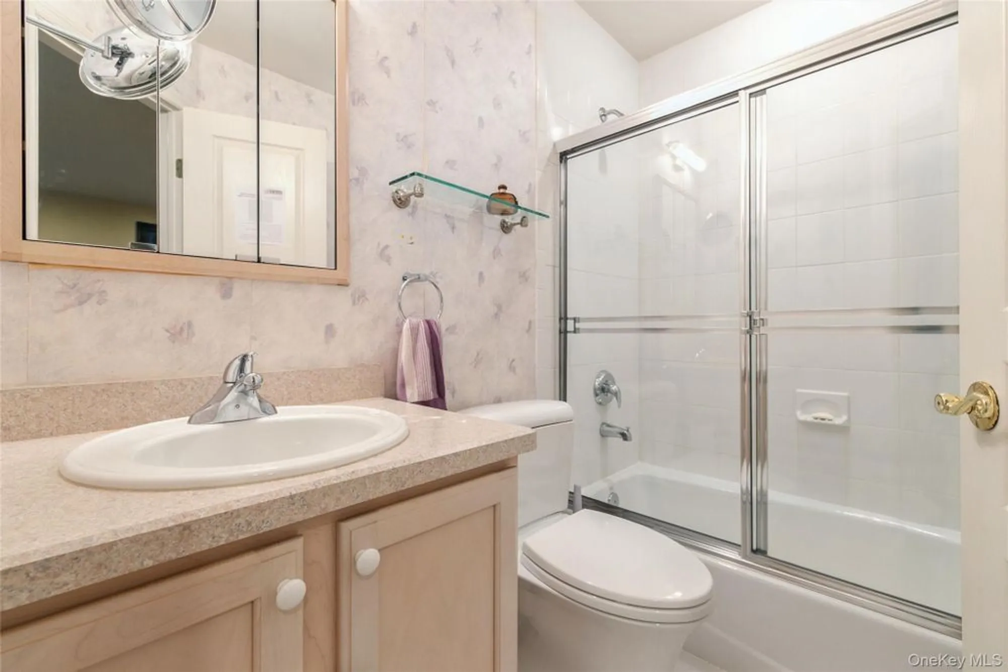 Property Slideshow image 22 of 44 | 95 cove ln, East Setauket, NY, 11733