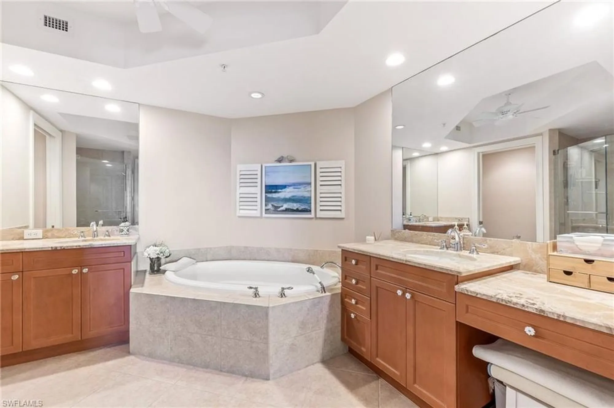 Property Slideshow image 19 of 33 | 23850 via italia cir 604, Estero, FL, 34134