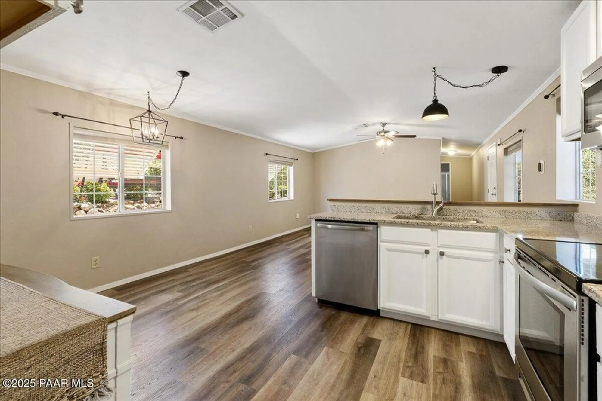 Property Slideshow image 9 of 20 | 2091 prescott canyon cir, Prescott, AZ, 86301