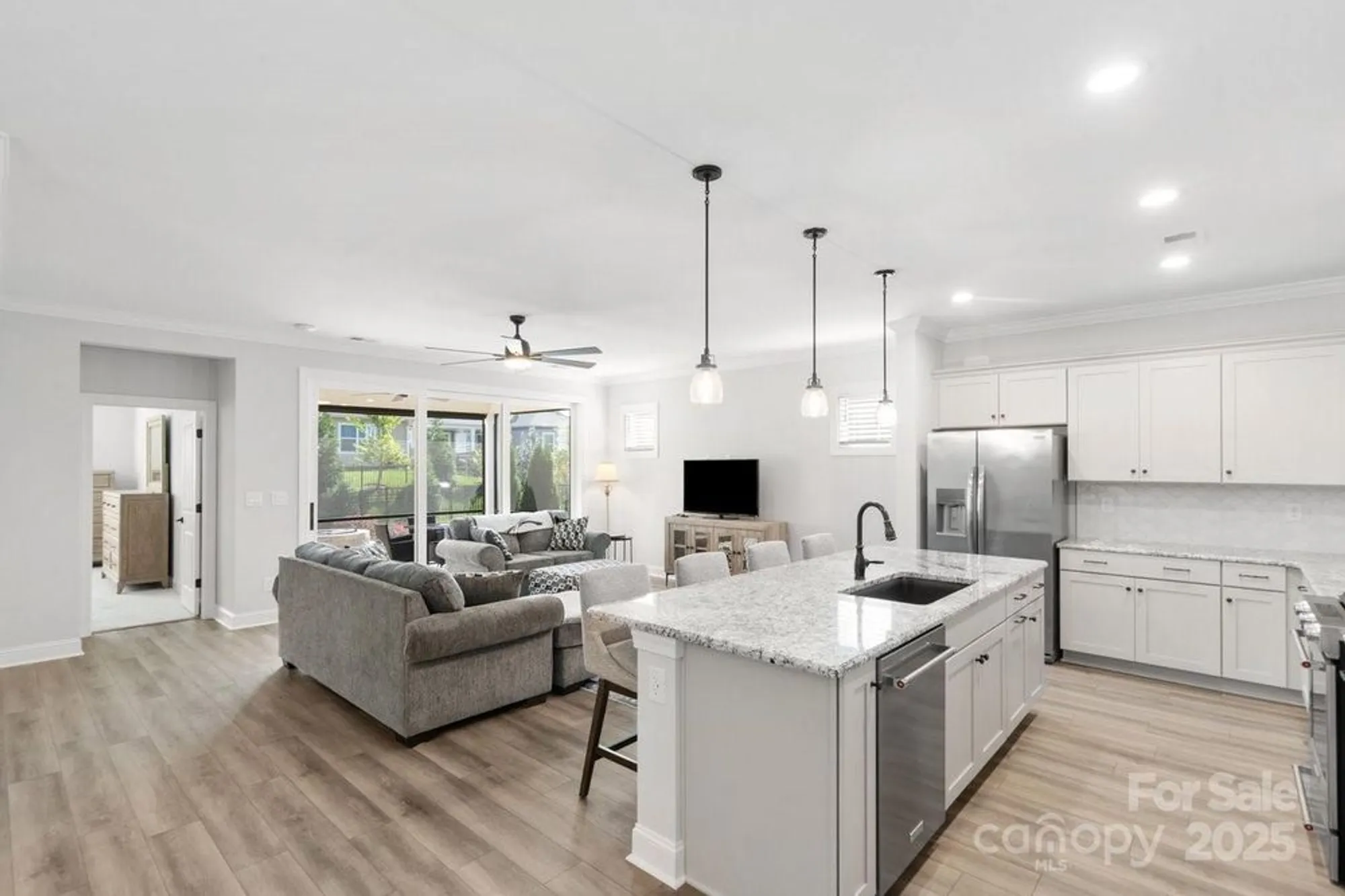 Property Slideshow image 10 of 48 | 6096 pier dr, Denver, NC, 28037