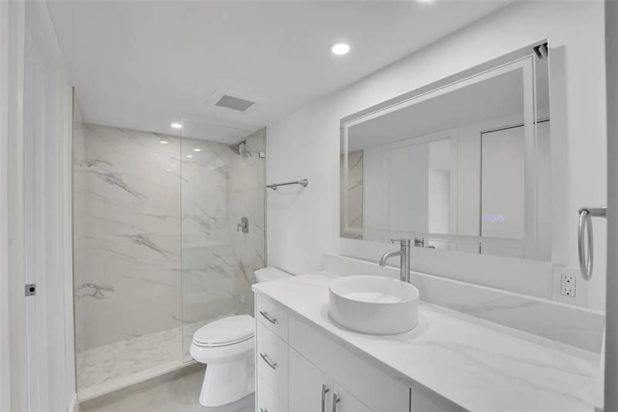 Property Slideshow image 19 of 27 | 3201 portofino pt c2, Coconut Creek, FL, 33066