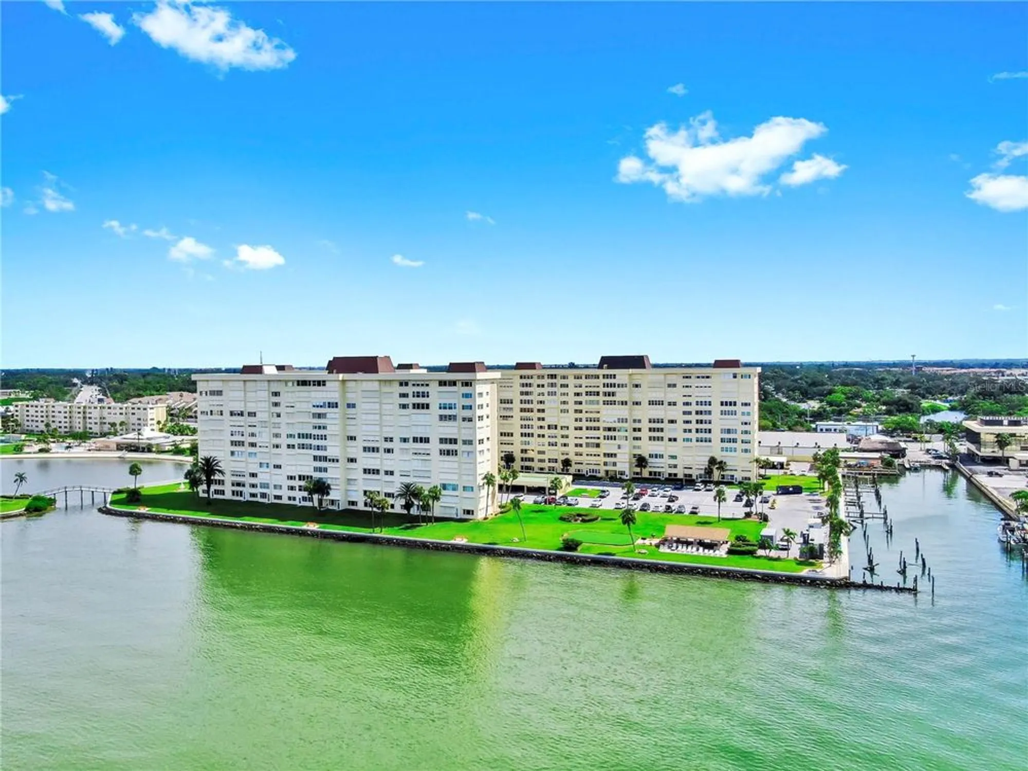 Property Slideshow image 44 of 46 | 4550 cove cir apt 605, Saint Petersburg, FL, 33708