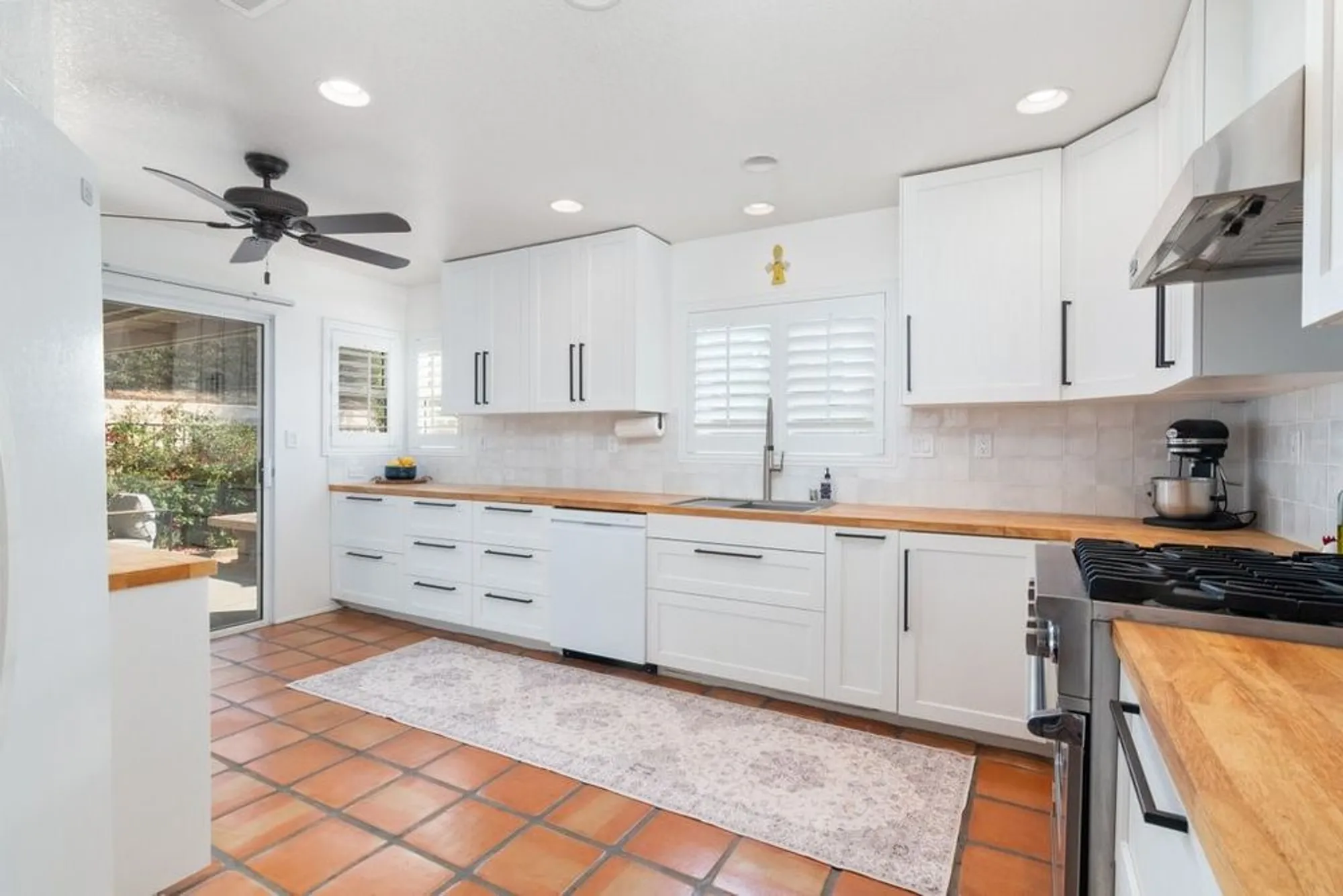 Property Slideshow image 8 of 56 | 23825 corte picante, Murrieta, CA, 92562