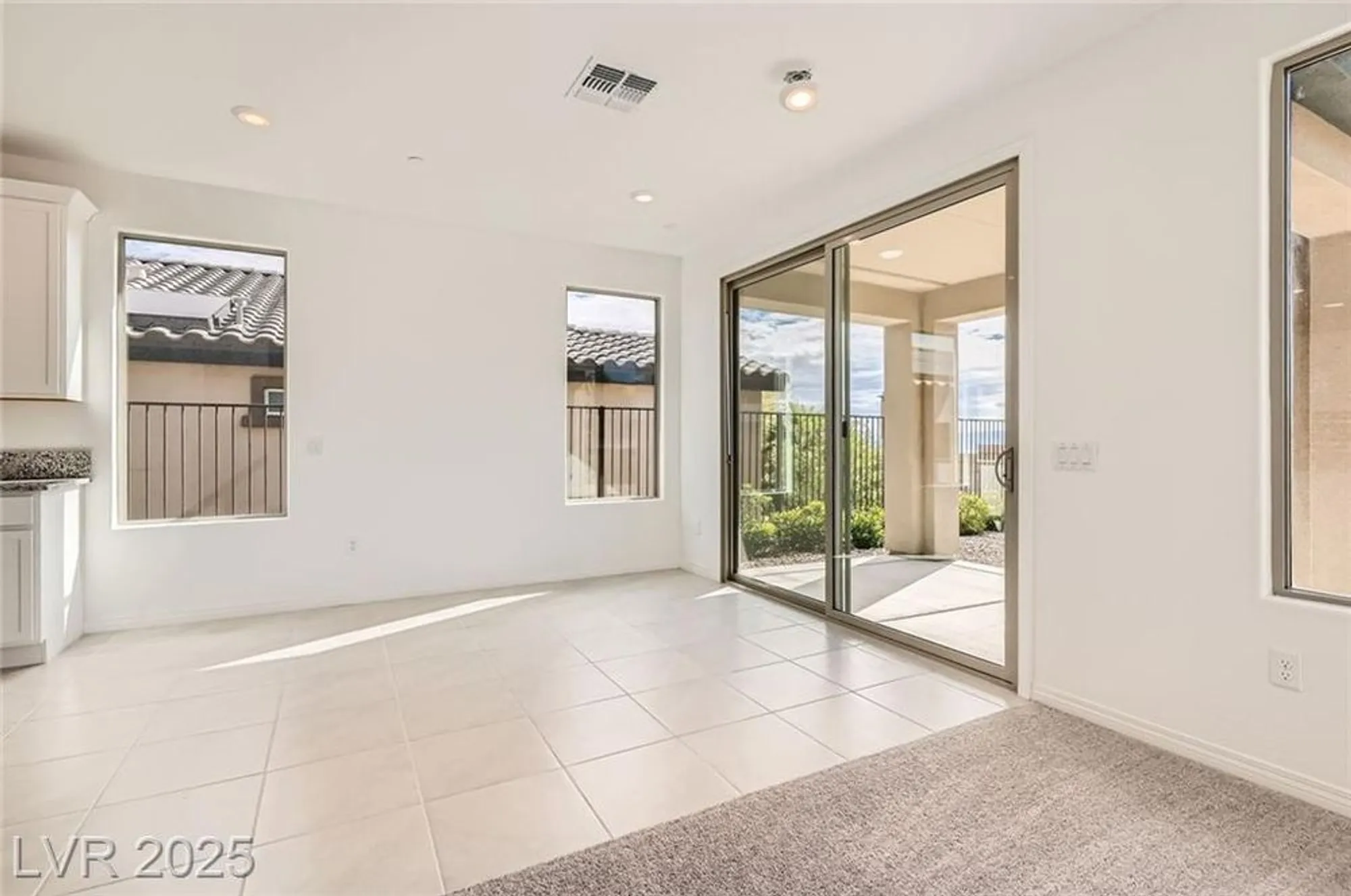 Property Slideshow image 10 of 29 | 58 sun lily ln, Henderson, NV, 89011