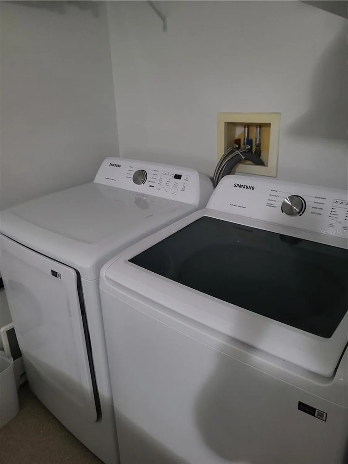 Property Slideshow image 14 of 16 | 420 canterbury ct, The Villages, FL, 32162