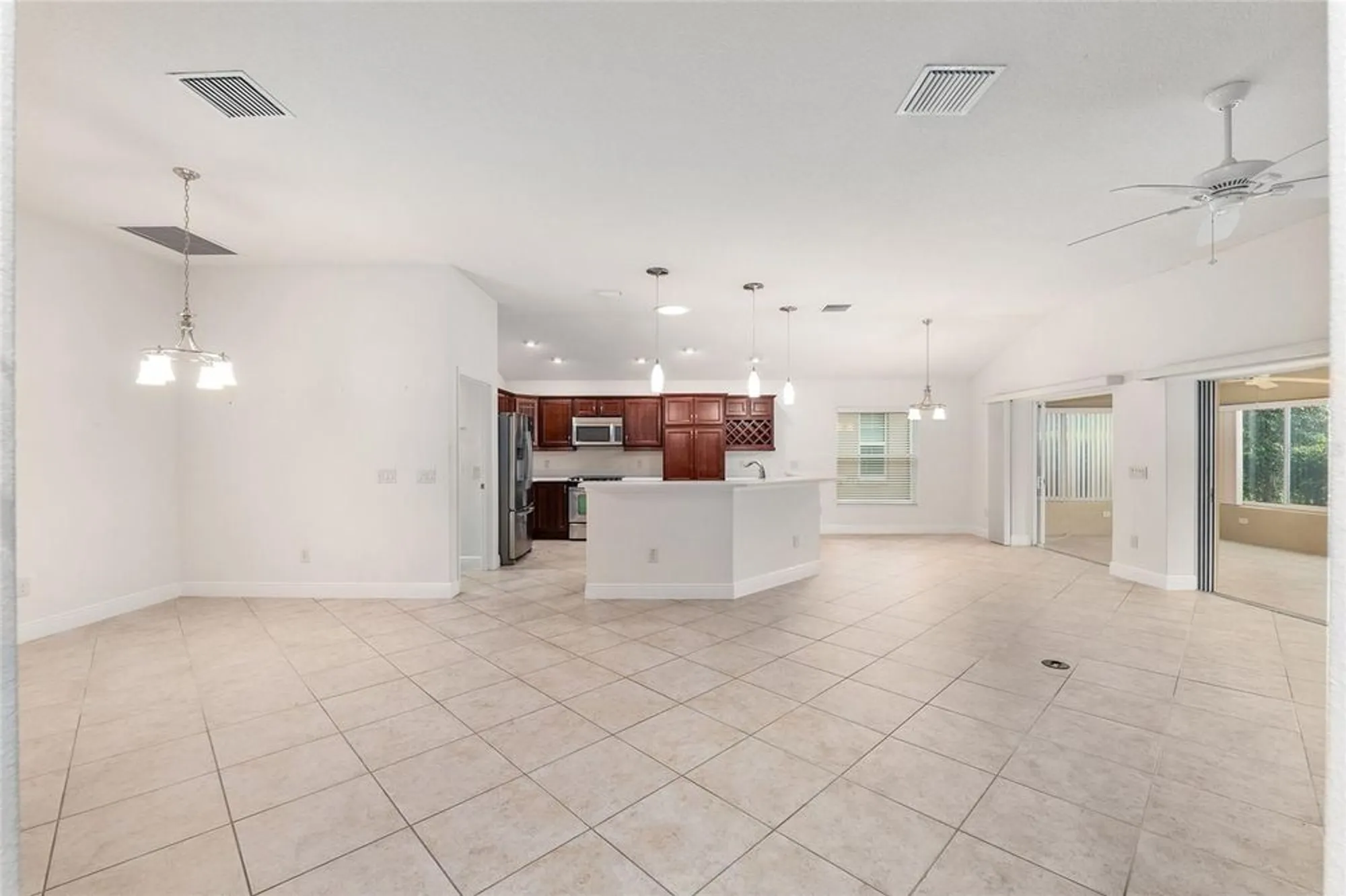 Property Slideshow image 13 of 48 | 3338 queensway ter, The Villages, FL, 32163