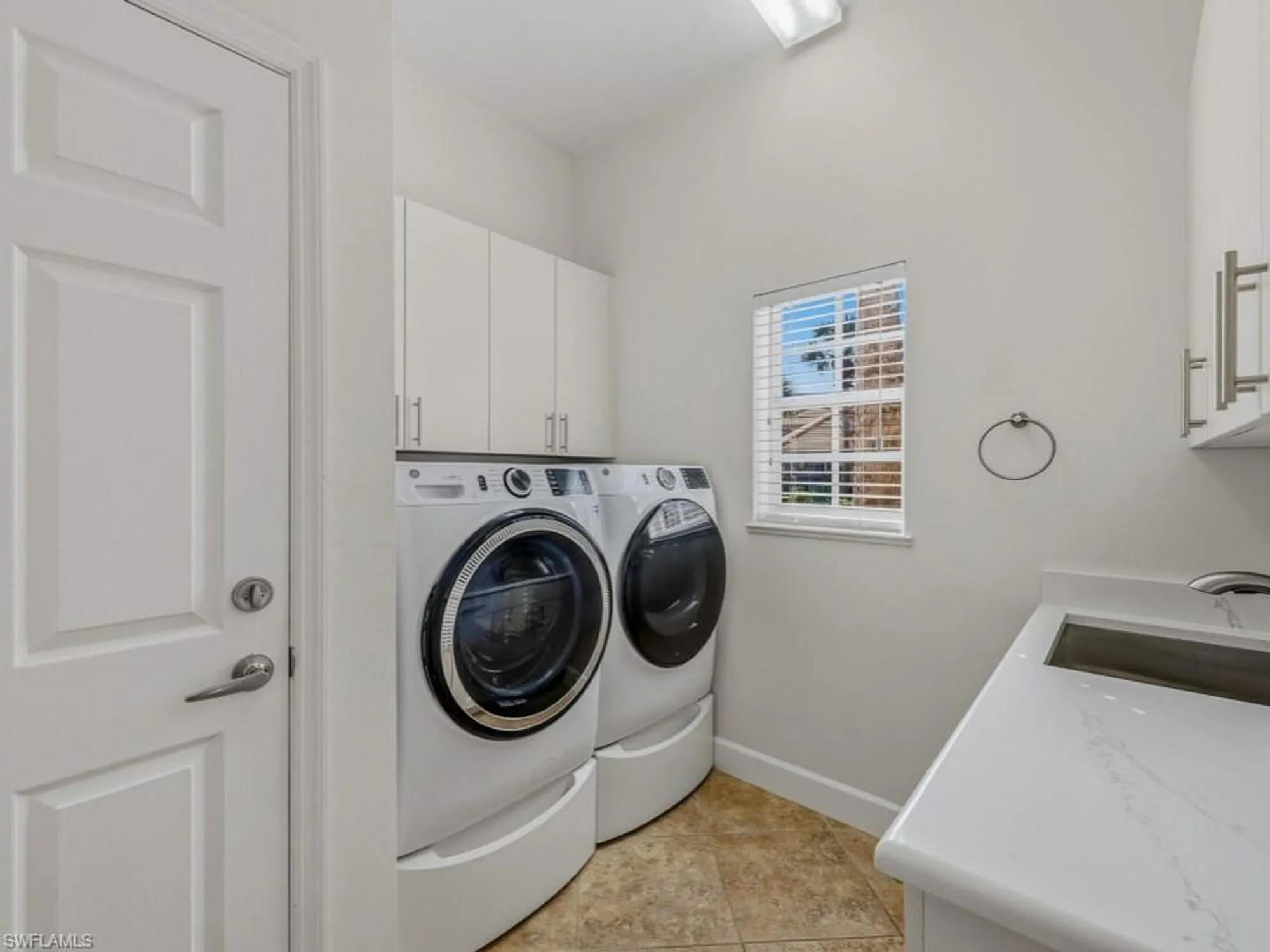 Property Slideshow image 27 of 42 | 3490 thornbury ln, Bonita Springs, FL, 34134