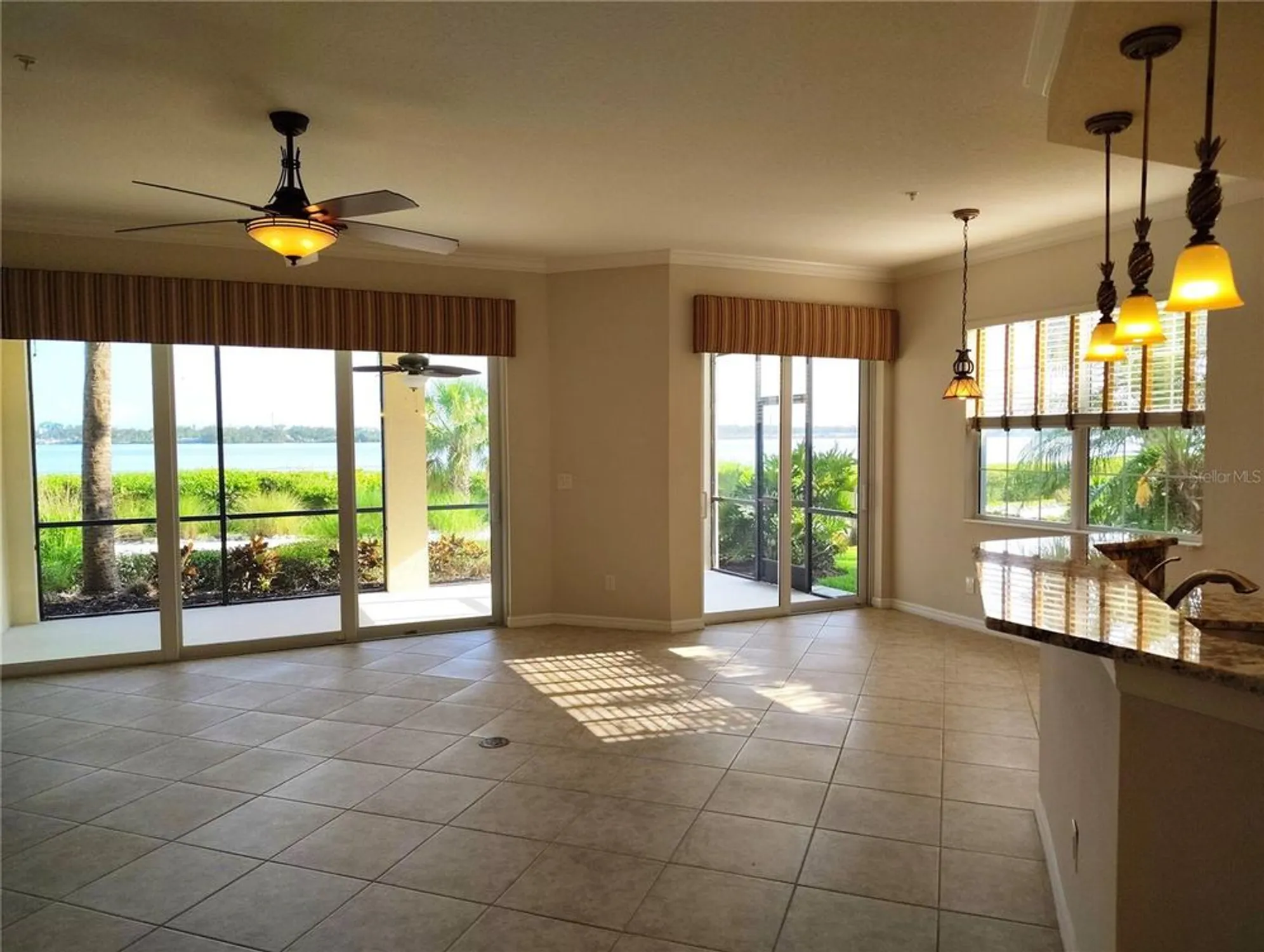 Property Slideshow image 14 of 84 | 1264 riverscape st b, Bradenton, FL, 34208