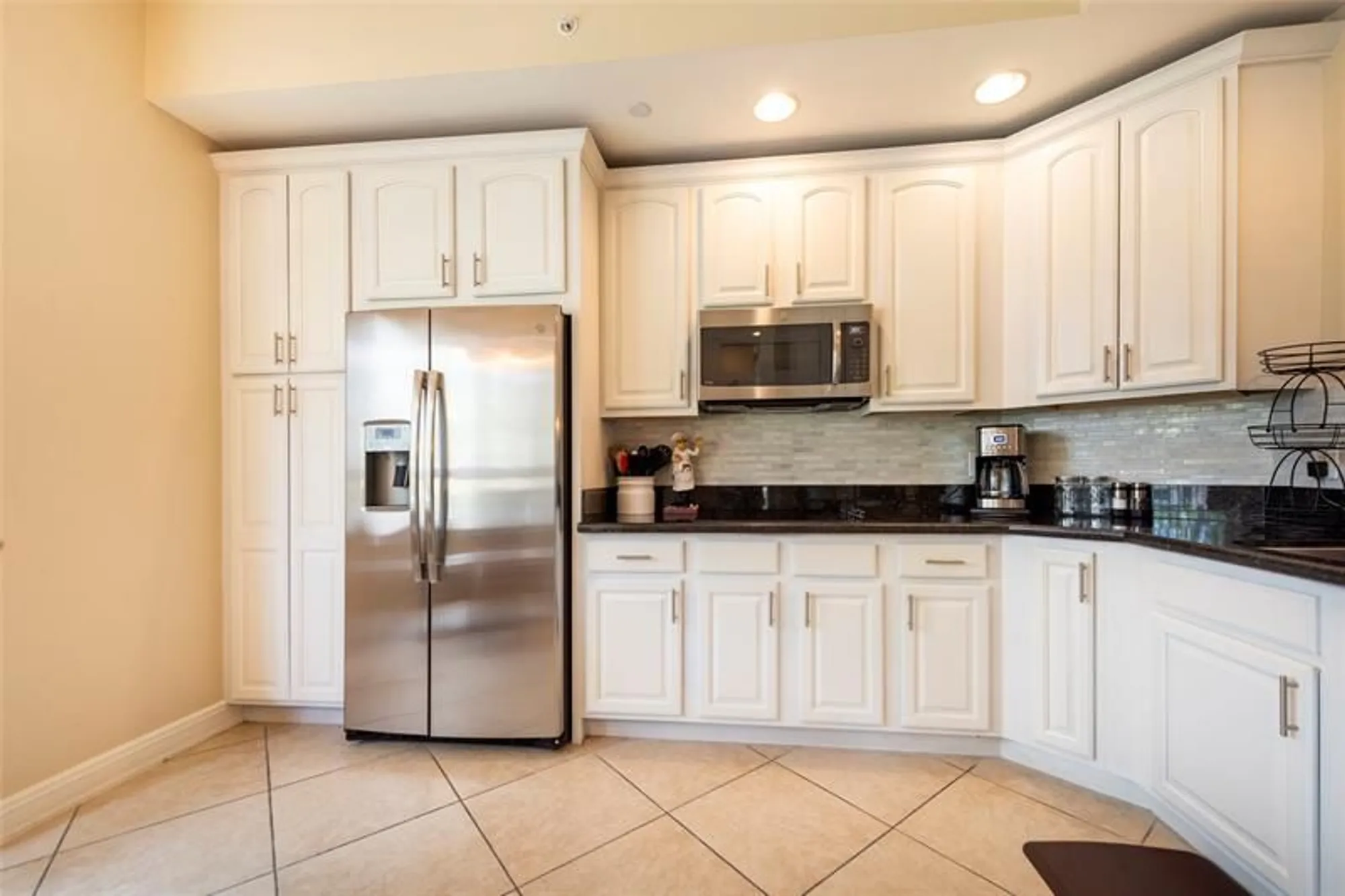 Property Slideshow image 14 of 39 | 16135 emerald estates dr 272, Weston, FL, 33331