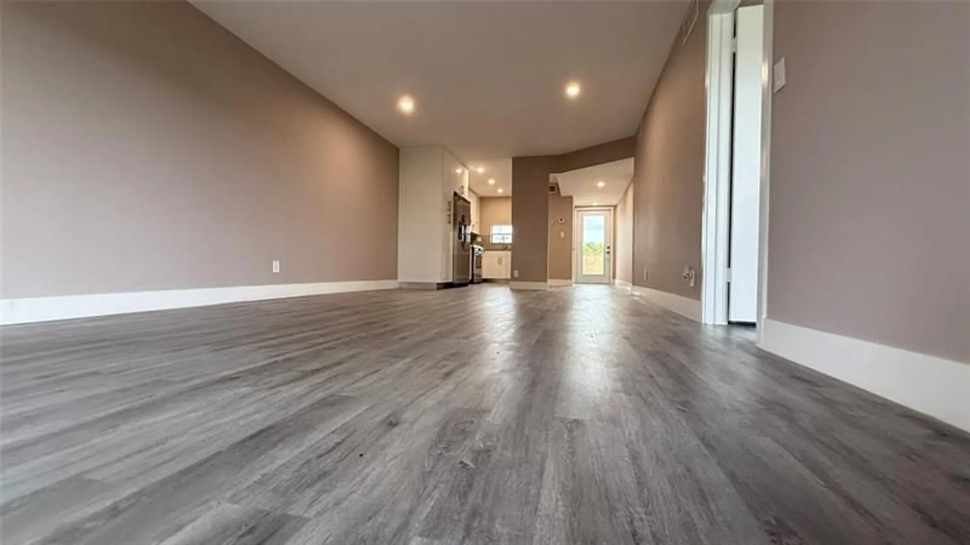 Property Slideshow image 37 of 53 | 8962 s hollybrook blvd 308, Pembroke Pines, FL, 33025