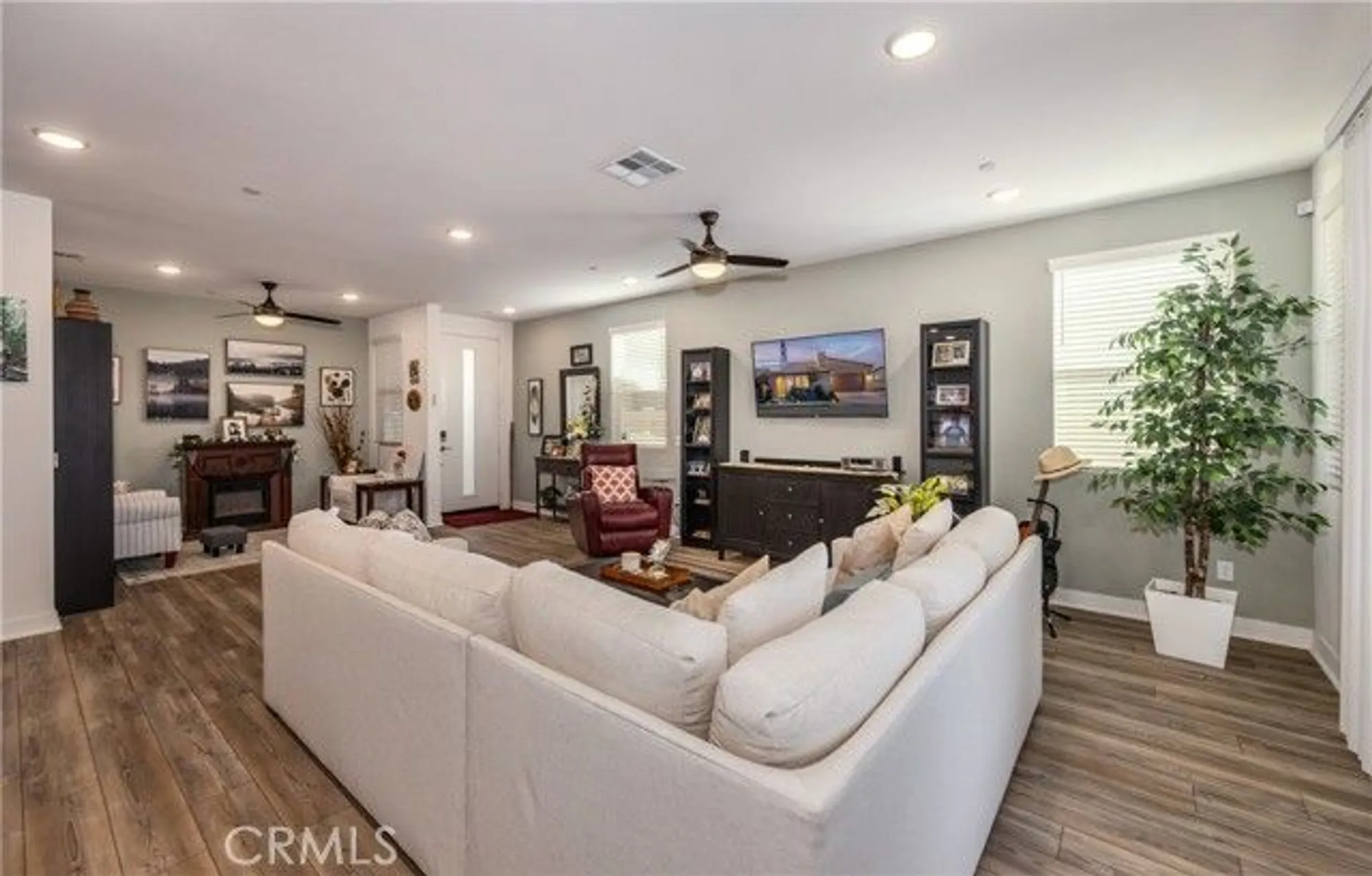 Property Slideshow image 5 of 40 | 1575 village green way, Beaumont, CA, 92223