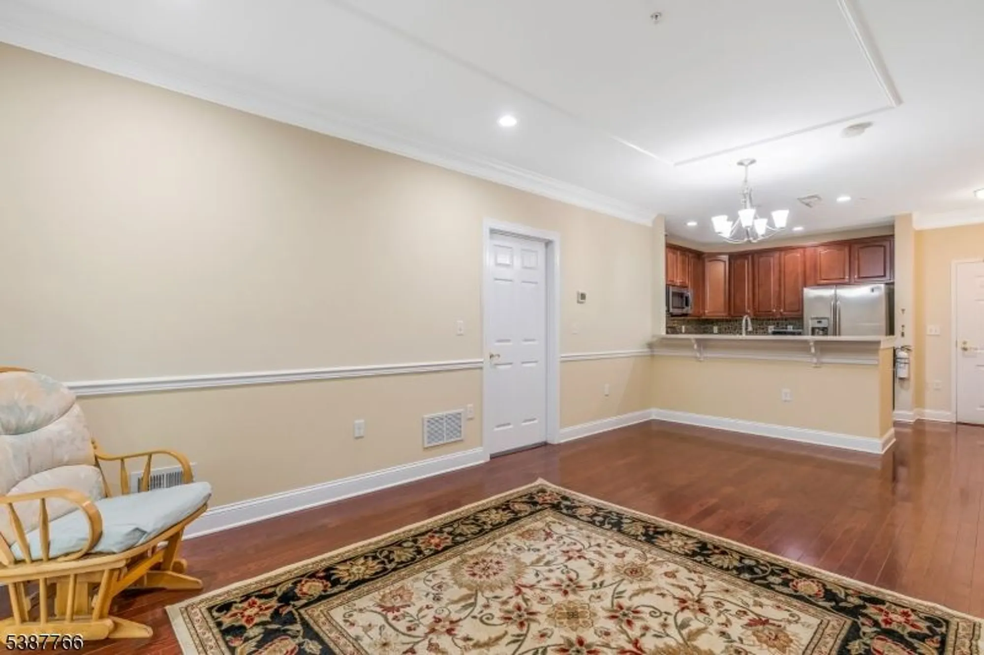Property Slideshow image 10 of 27 | 259 victoria dr, Bridgewater, NJ, 08807