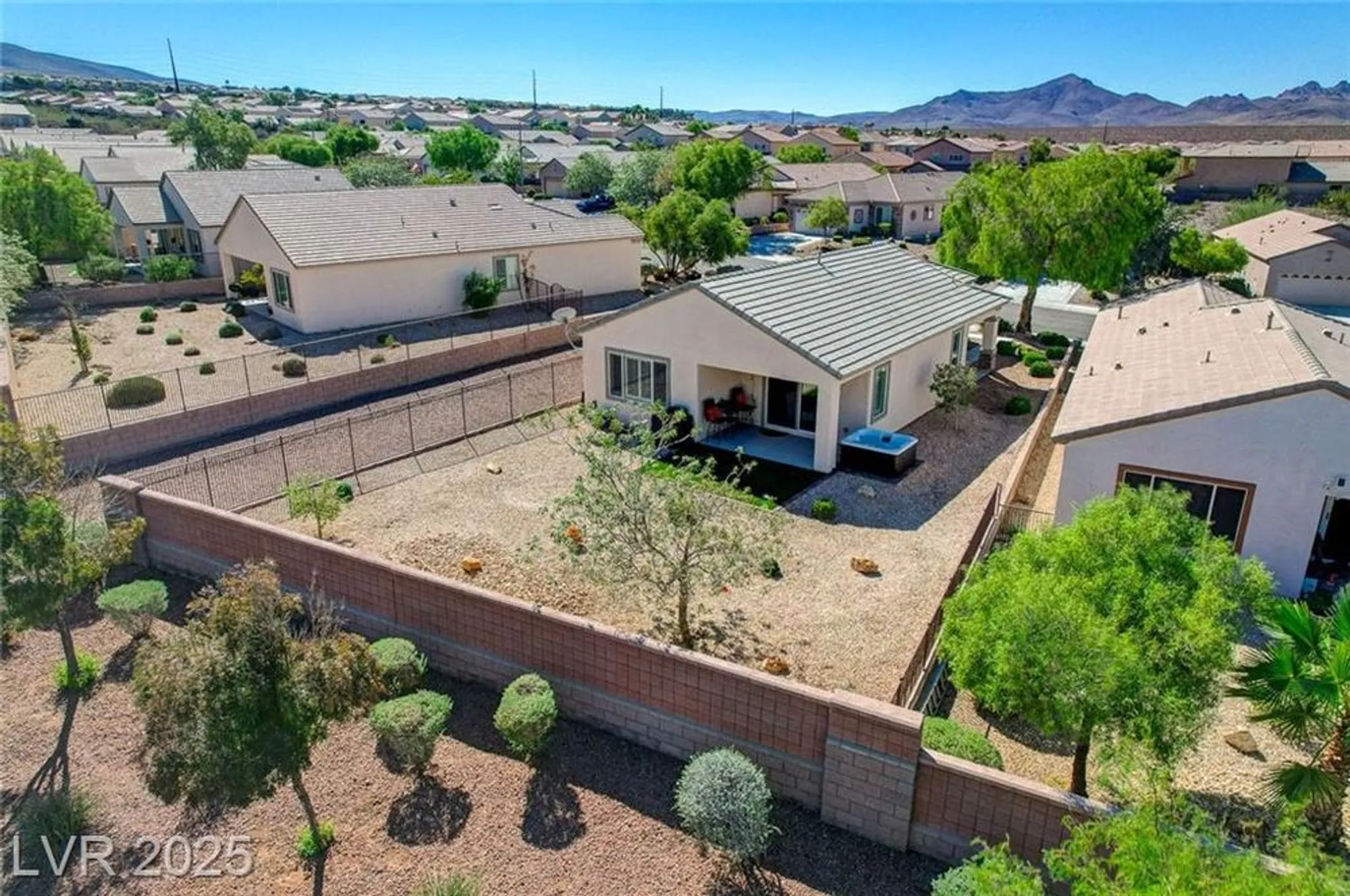 Property Slideshow image 50 of 72 | 2576 binary stars st, Henderson, NV, 89044