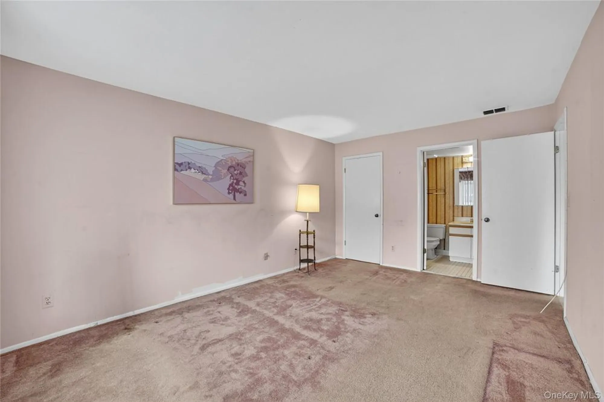 Property Slideshow image 17 of 39 | 175 long hill dr b, Yorktown Heights, NY, 10598