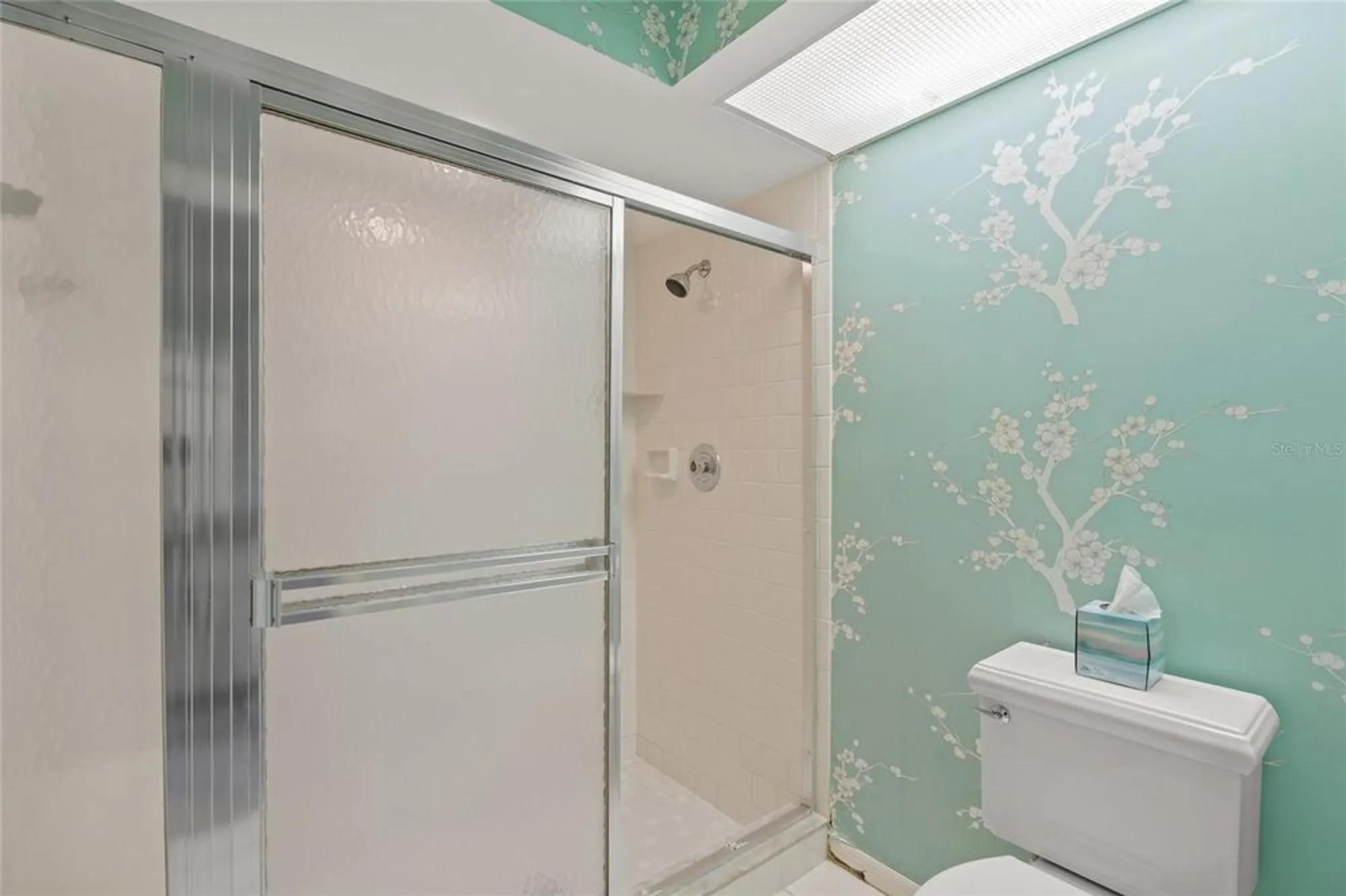 Property Slideshow image 20 of 43 | 7475 oak moss dr 20, Sarasota, FL, 34241