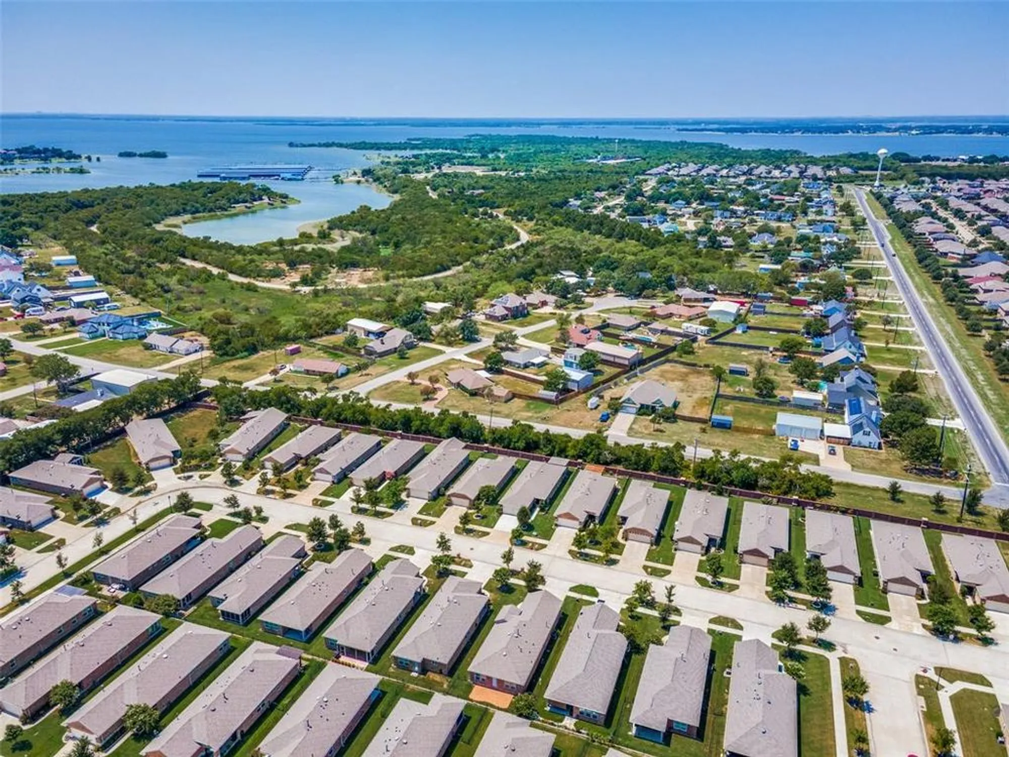 Property Slideshow image 28 of 40 | 6726 hickory creek dr, Frisco, TX, 75036