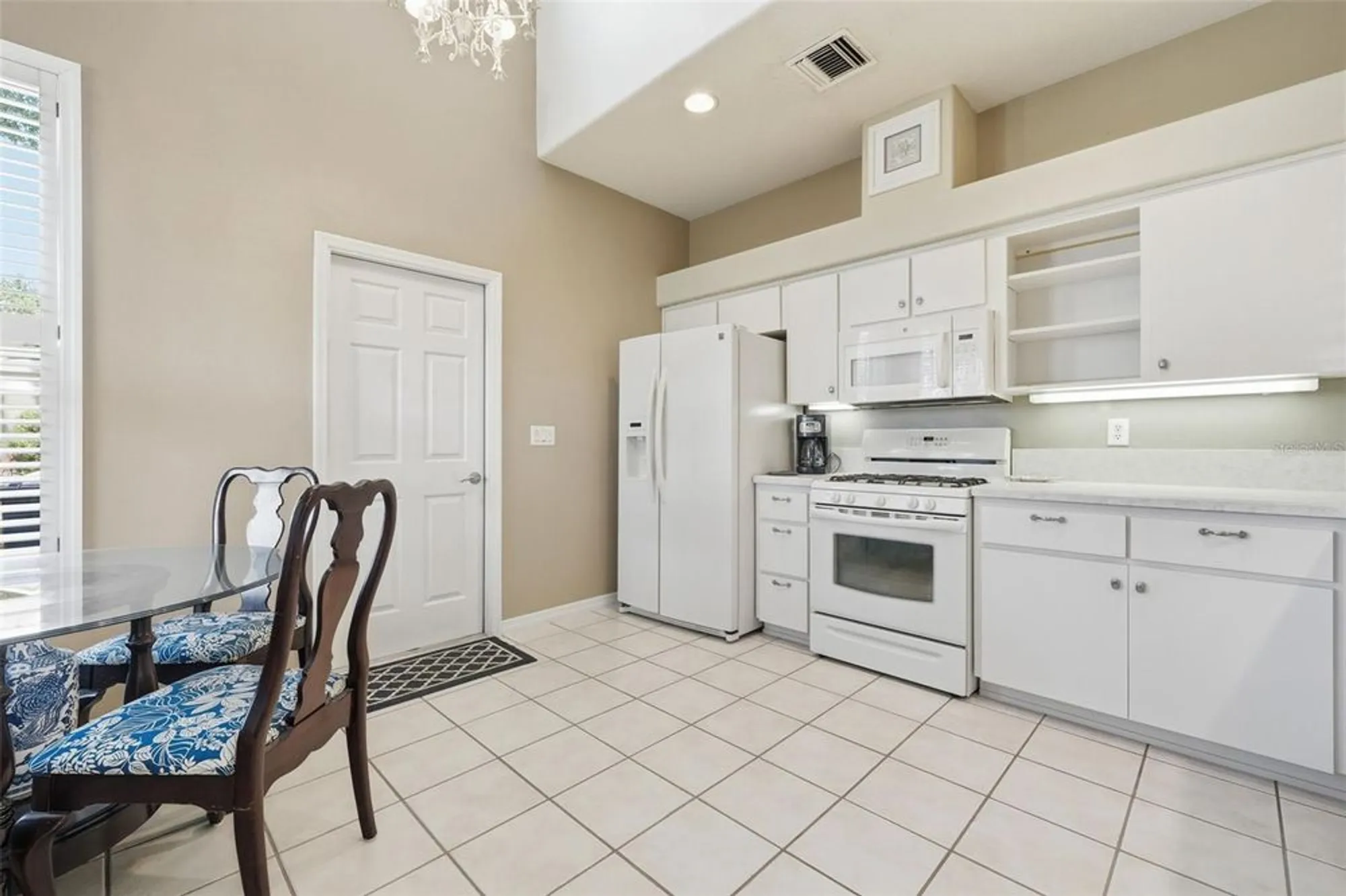 Property Slideshow image 13 of 38 | 6153 sailboat ave, Tavares, FL, 32778