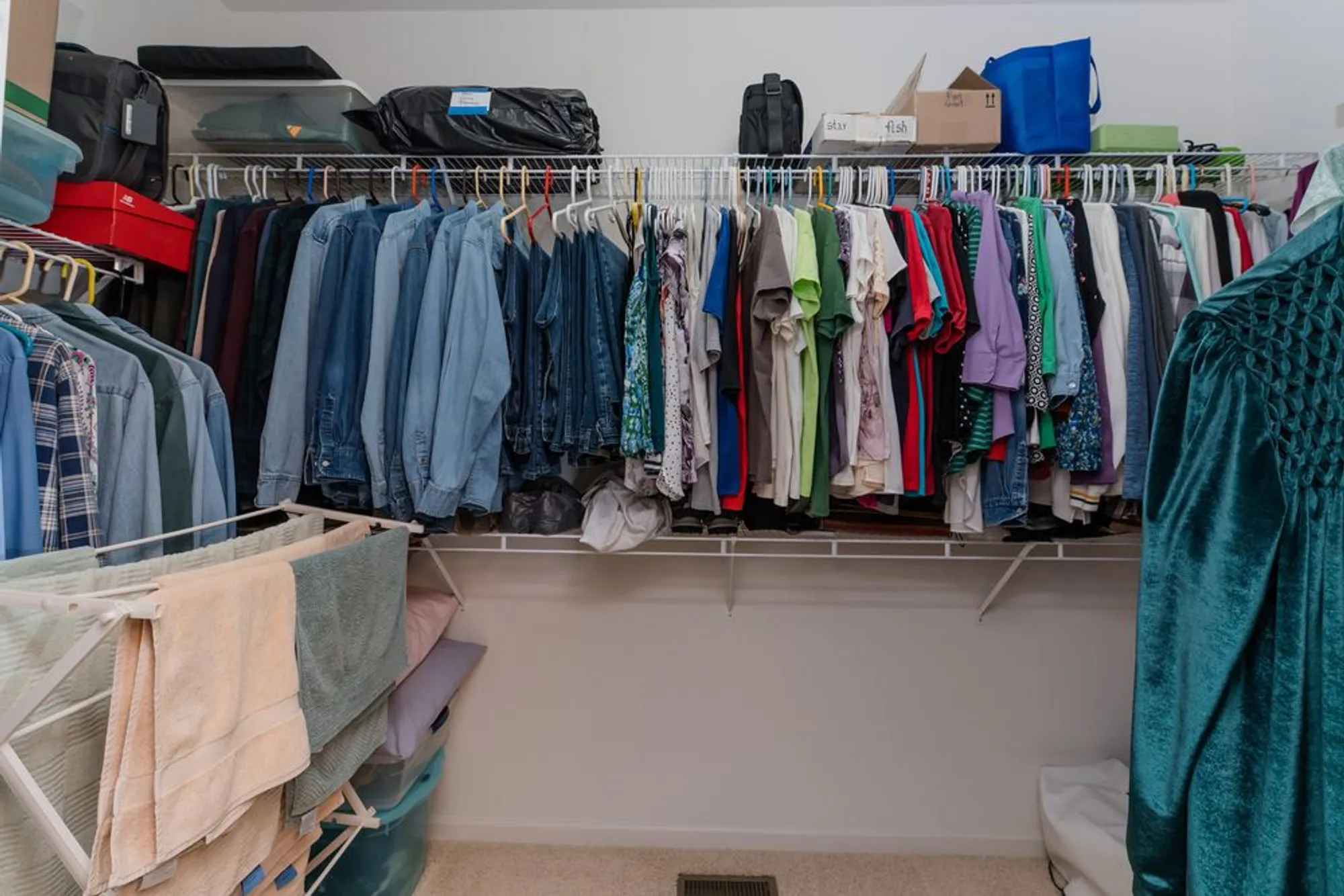 Property Slideshow image 23 of 44 | , Huntley, IL, 60142