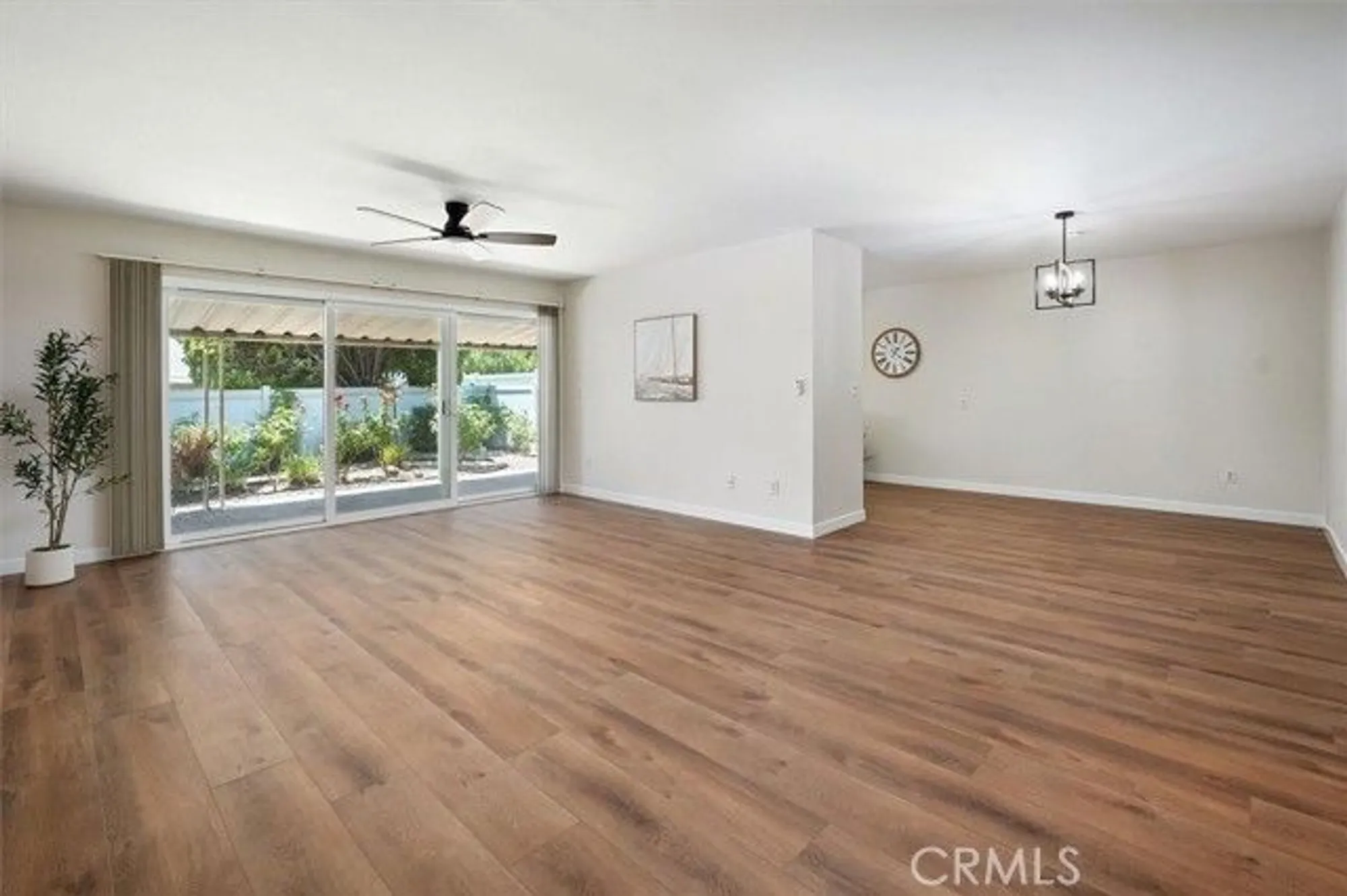 Property Slideshow image 27 of 39 | 26428 circle knoll ct, Newhall, CA, 91321