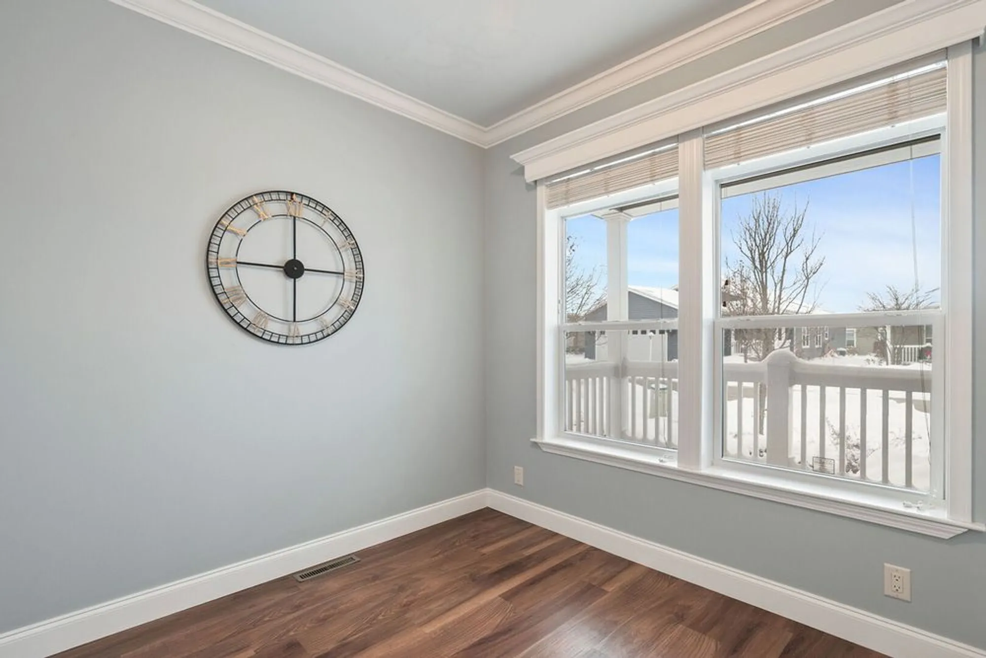 Property Slideshow image 13 of 17 | 1412 scenic vw, Grayslake, IL, 60030