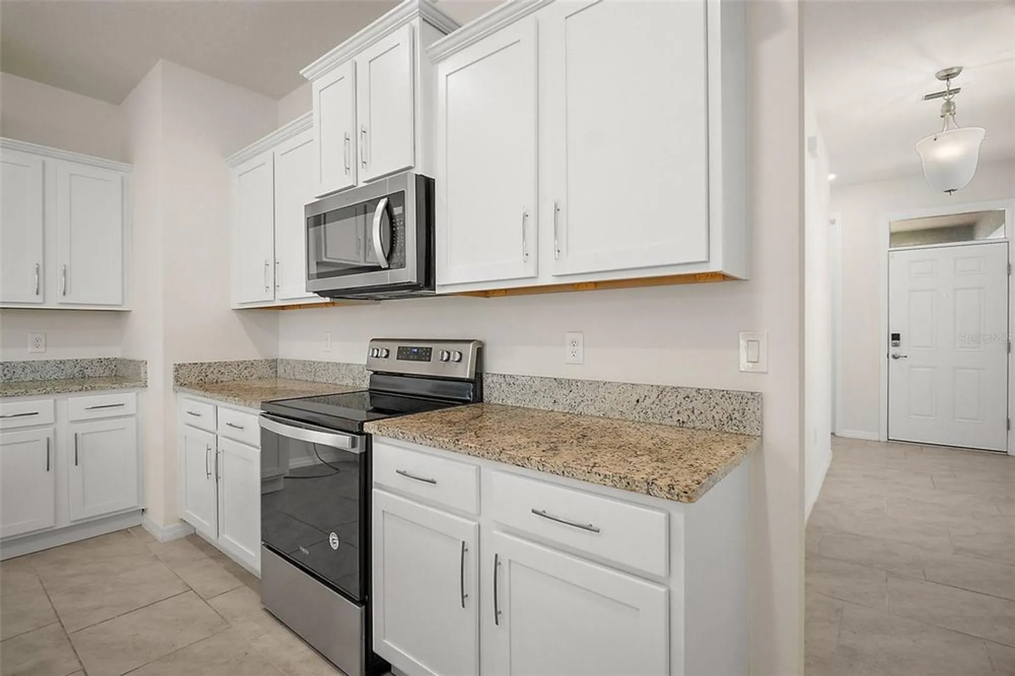 Property Slideshow image 13 of 38 | 17386 blazing star cir, Clermont, FL, 34714