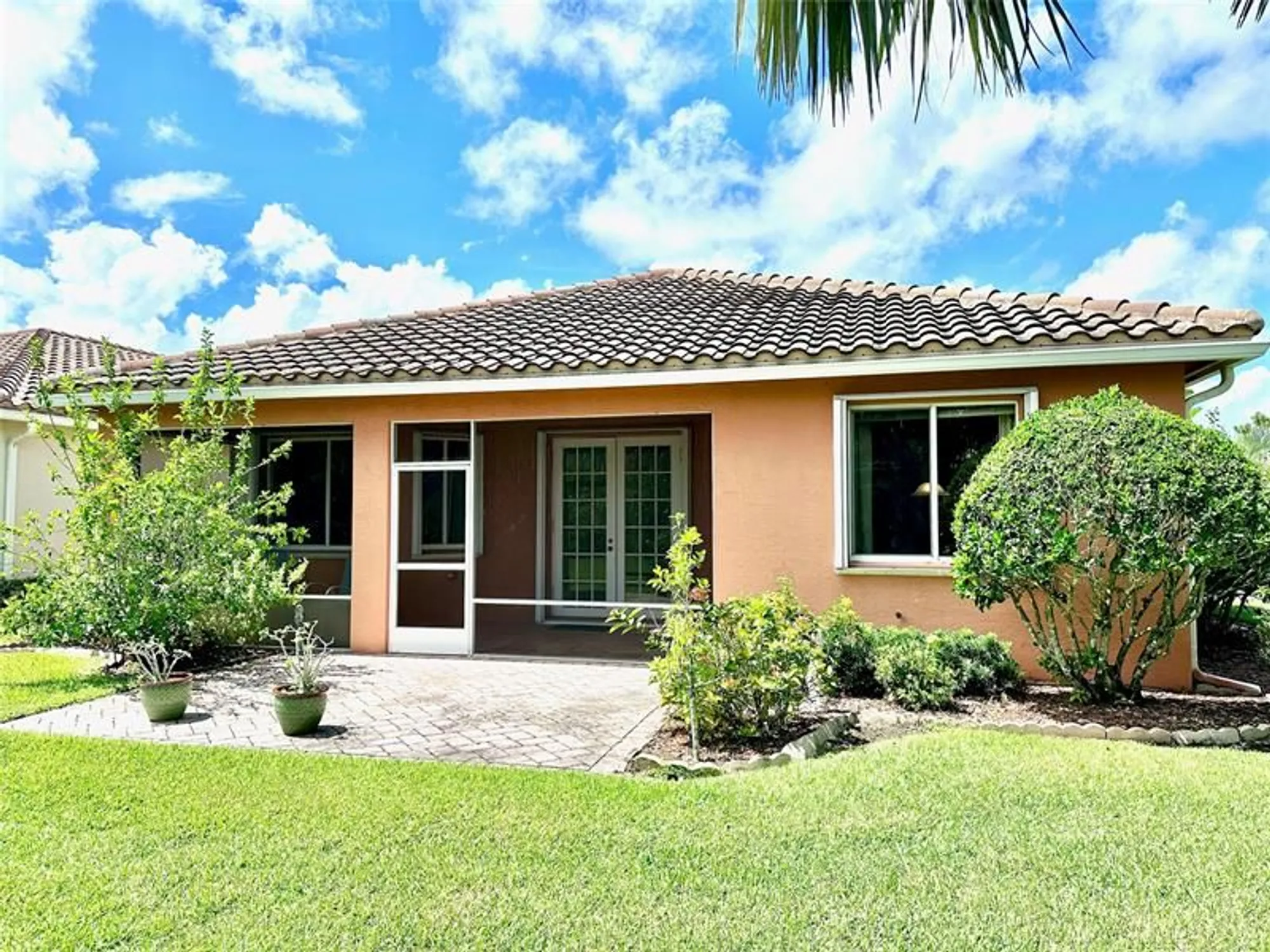 Property Slideshow image 2 of 43 | 6201 thames pl, Vero Beach, FL, 32966