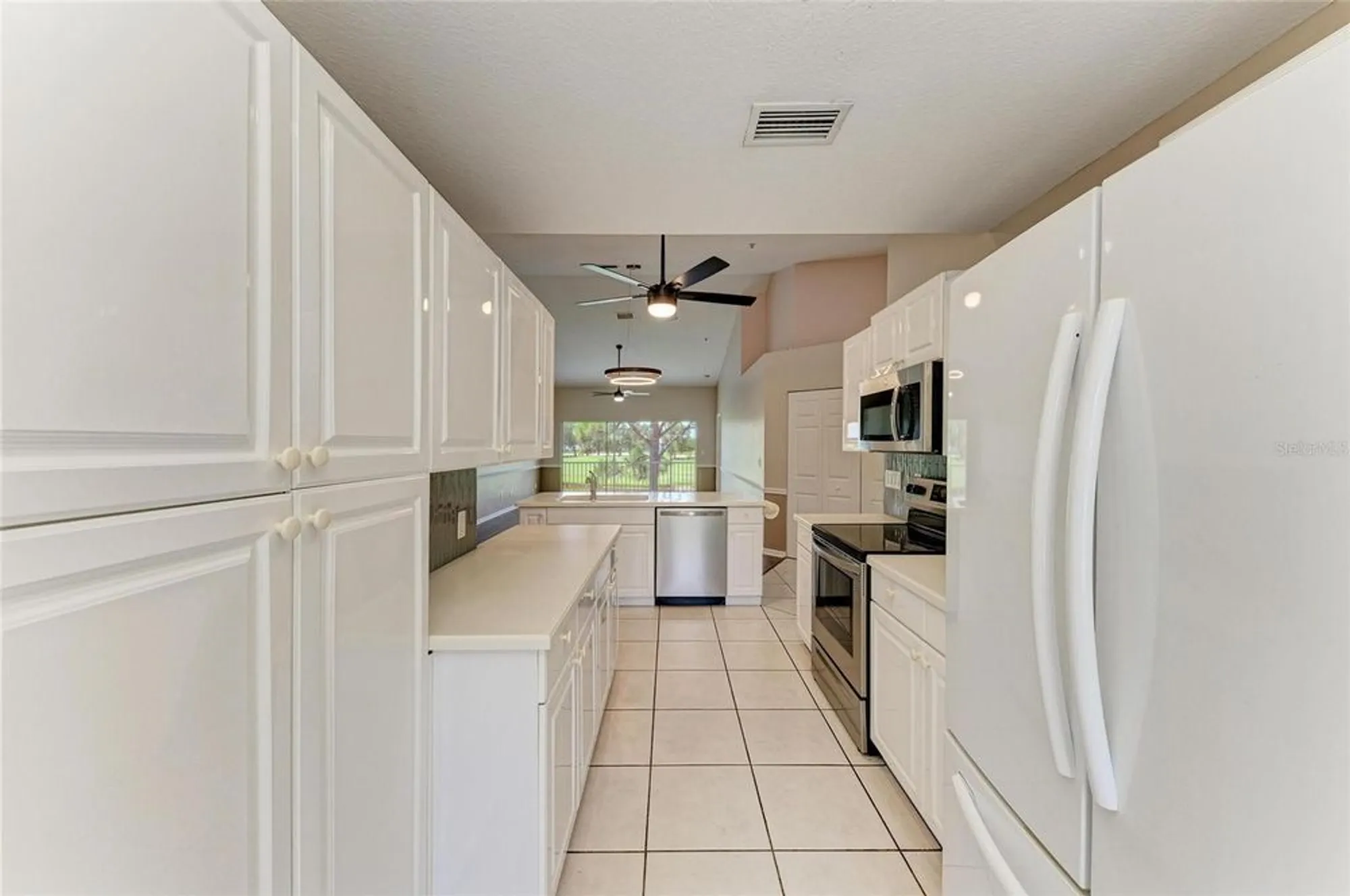 Property Slideshow image 20 of 51 | 6618 pineview ter # 6618, Bradenton, FL, 34203
