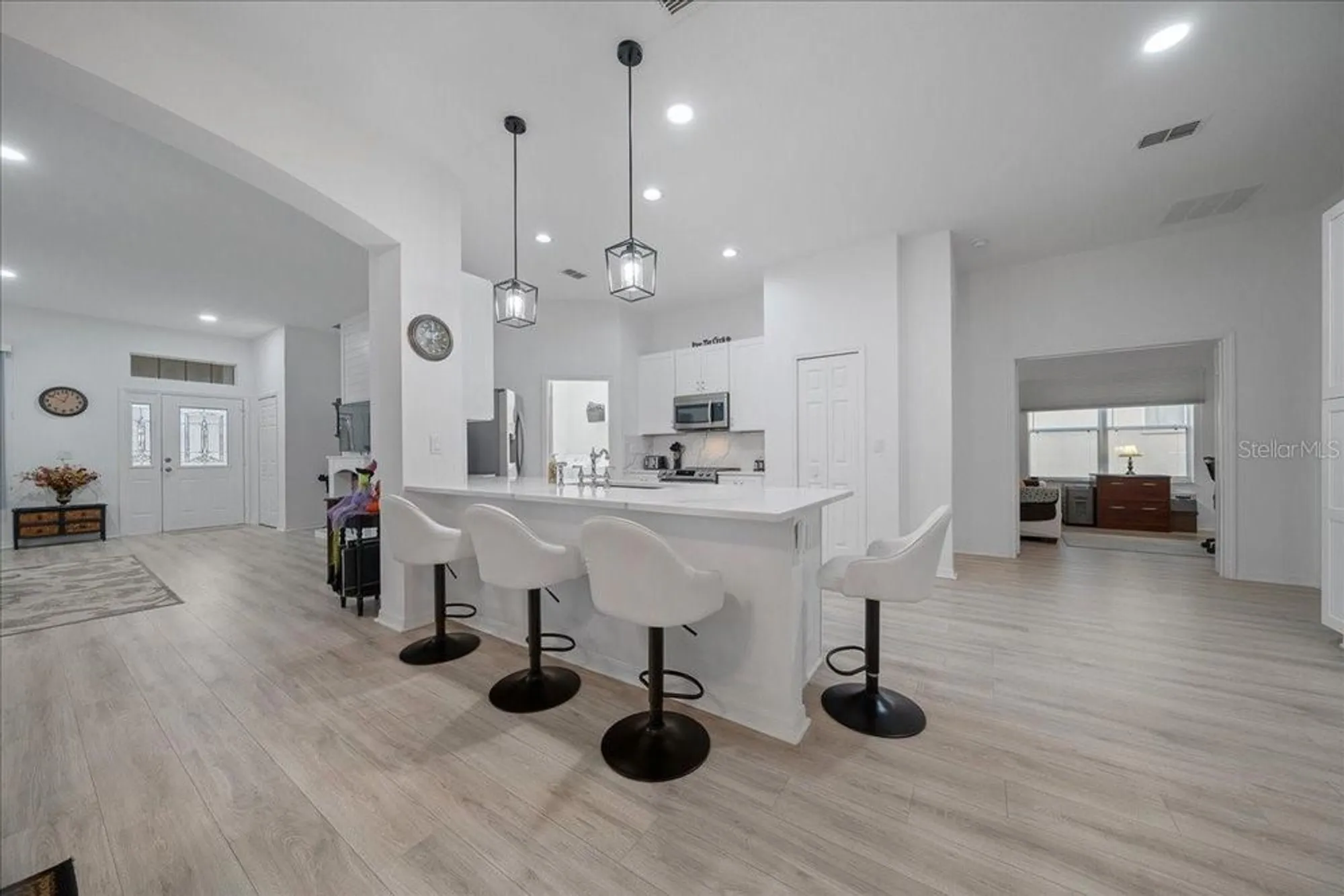 Property Slideshow image 18 of 58 | 25008 cypress pond ct, Leesburg, FL, 34748