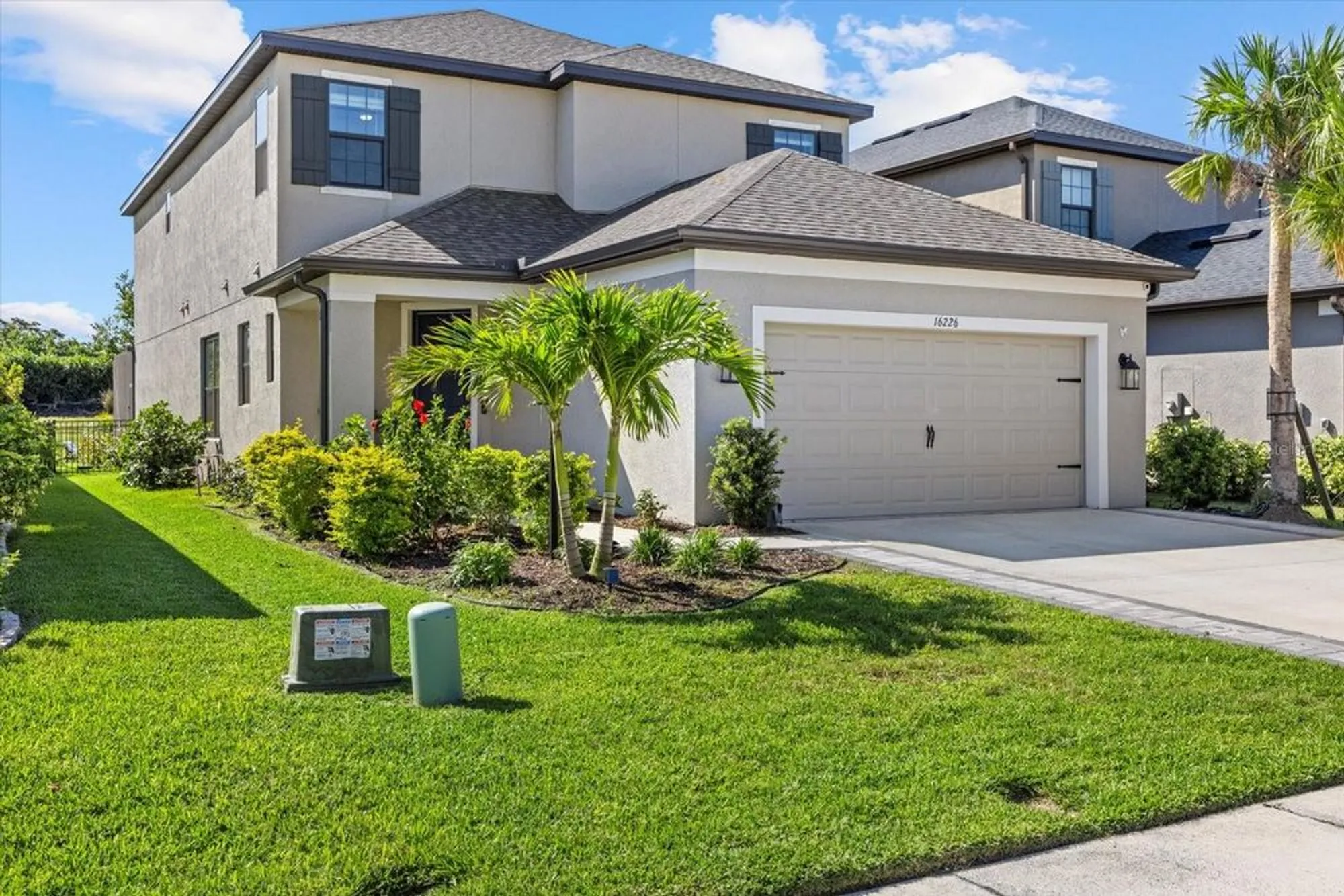Property Slideshow image 6 of 46 | 16226 paynes mill dr, Lakewood Ranch, FL, 34211