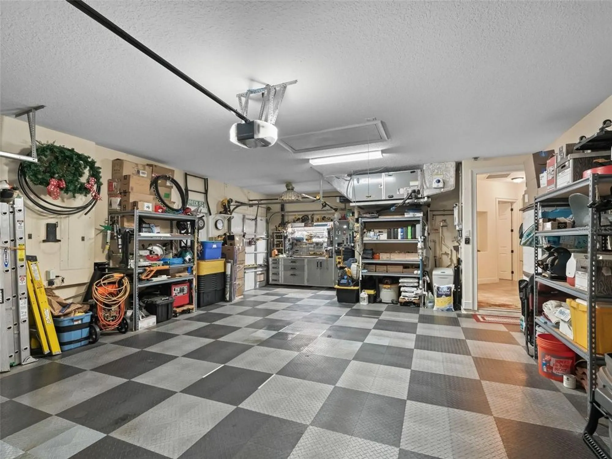 Property Slideshow image 39 of 57 | 5235 island terrace ct, Lady Lake, FL, 32159