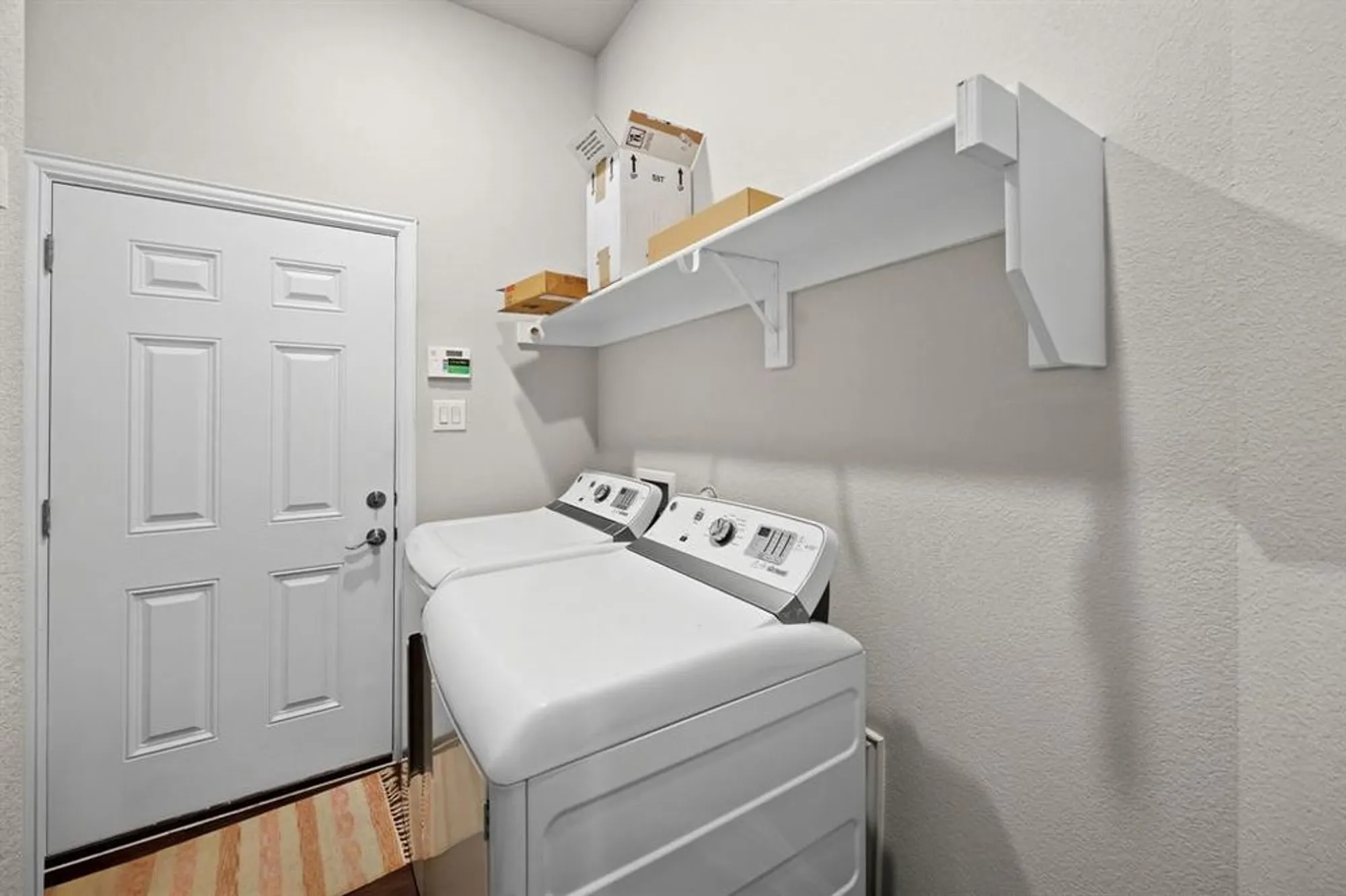 Property Slideshow image 12 of 16 | 829 hearthside way, Mckinney, TX, 75071