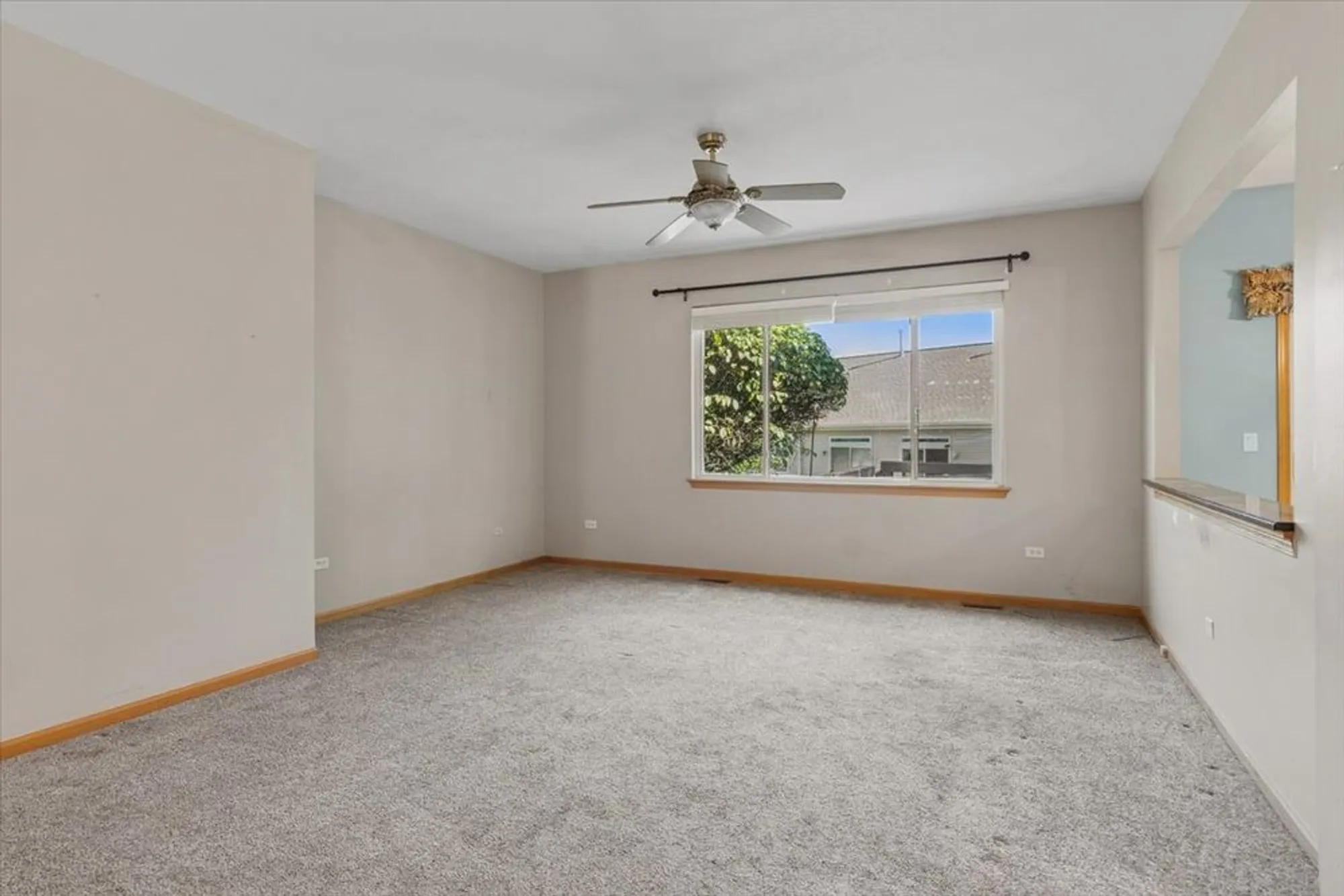 Property Slideshow image 5 of 20 | 20928 w spruce ln, Plainfield, IL, 60544