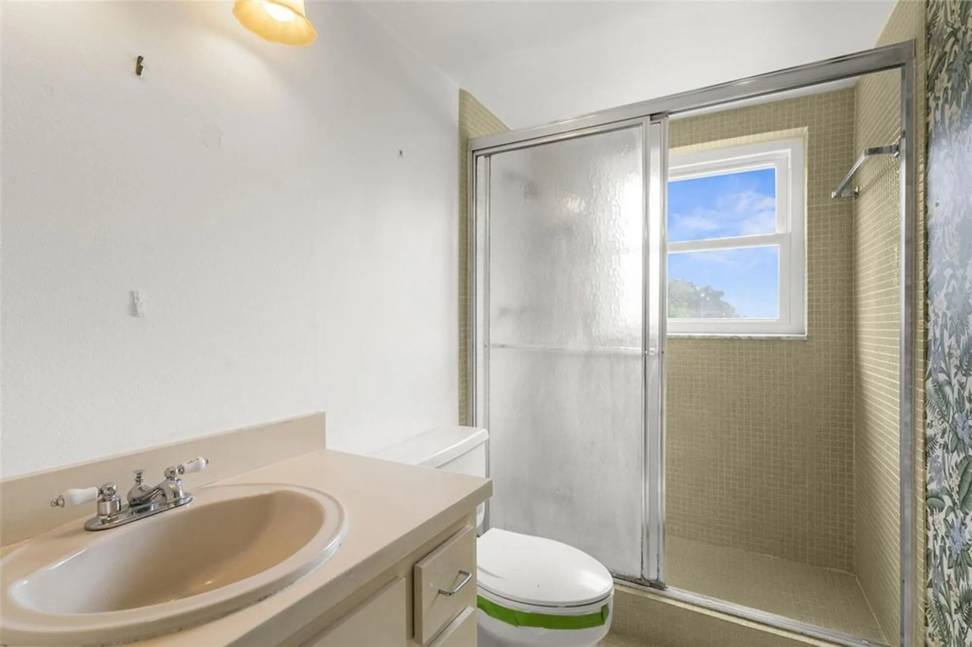 Property Slideshow image 16 of 23 | 7461 w country club dr 310, Sarasota, FL, 34243