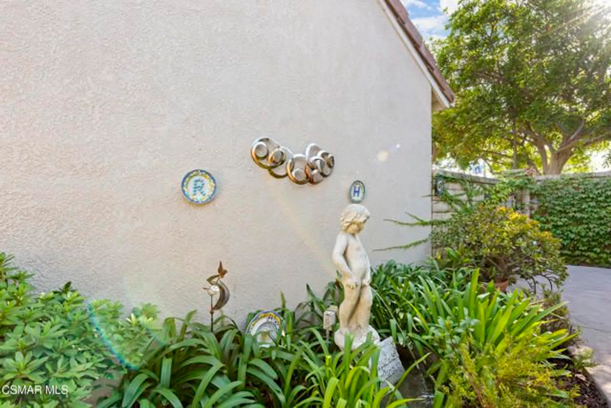 Property Slideshow image 24 of 38 | 2059 tulip ave, Simi Valley, CA, 93063