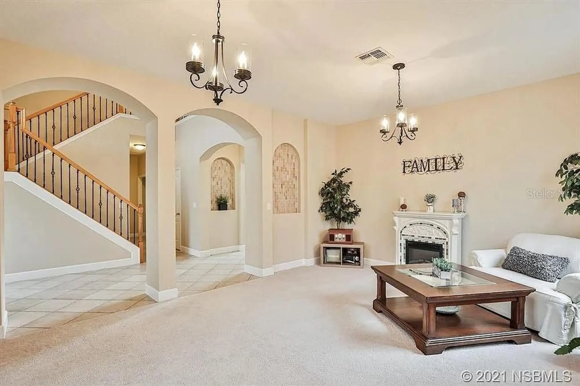 Property Slideshow image 8 of 35 | 453 venetian villa dr, New Smyrna Beach, FL, 32168