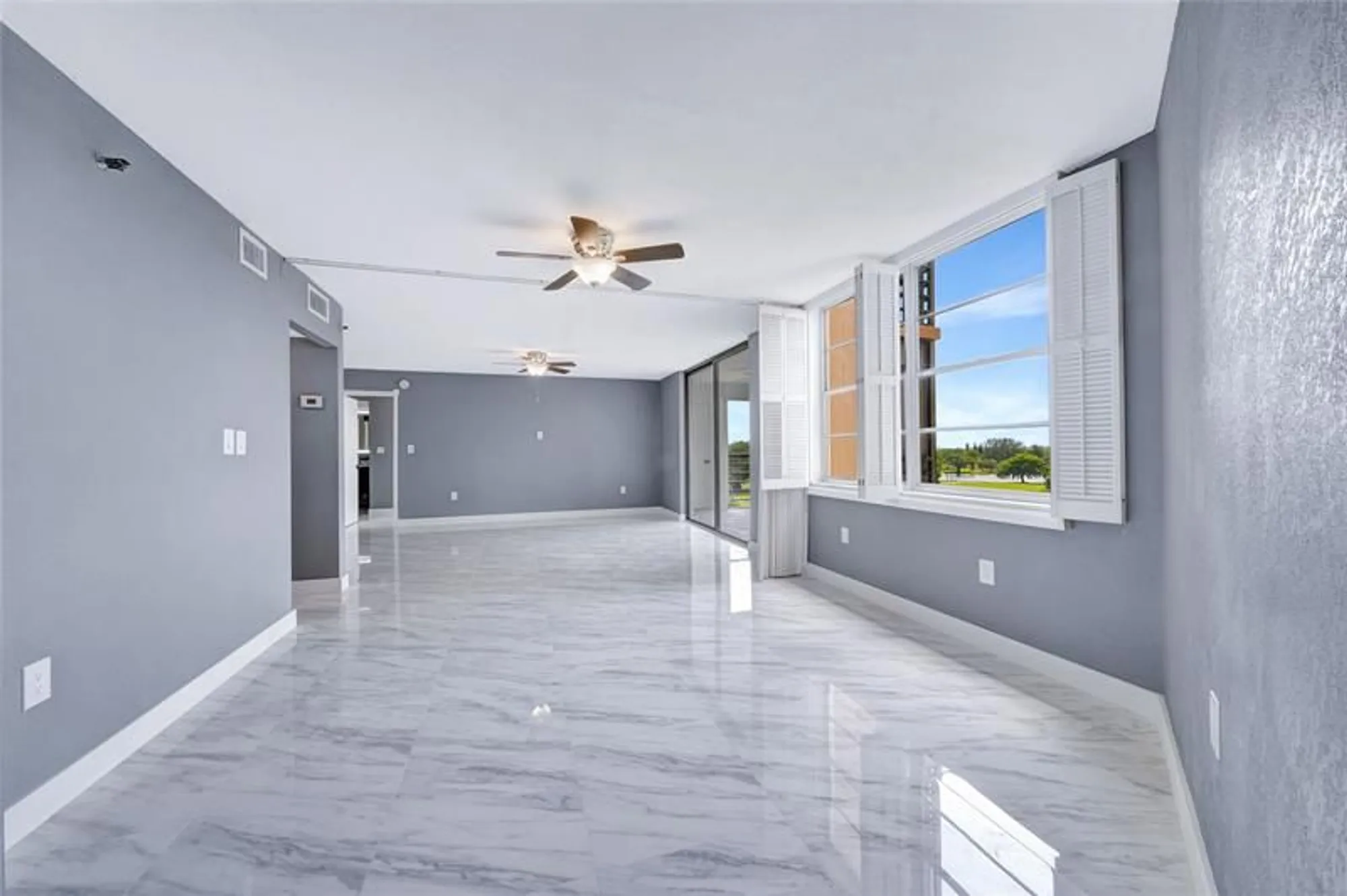 Property Slideshow image 26 of 53 | 1100 saint charles pl 708, Pembroke Pines, FL, 33026