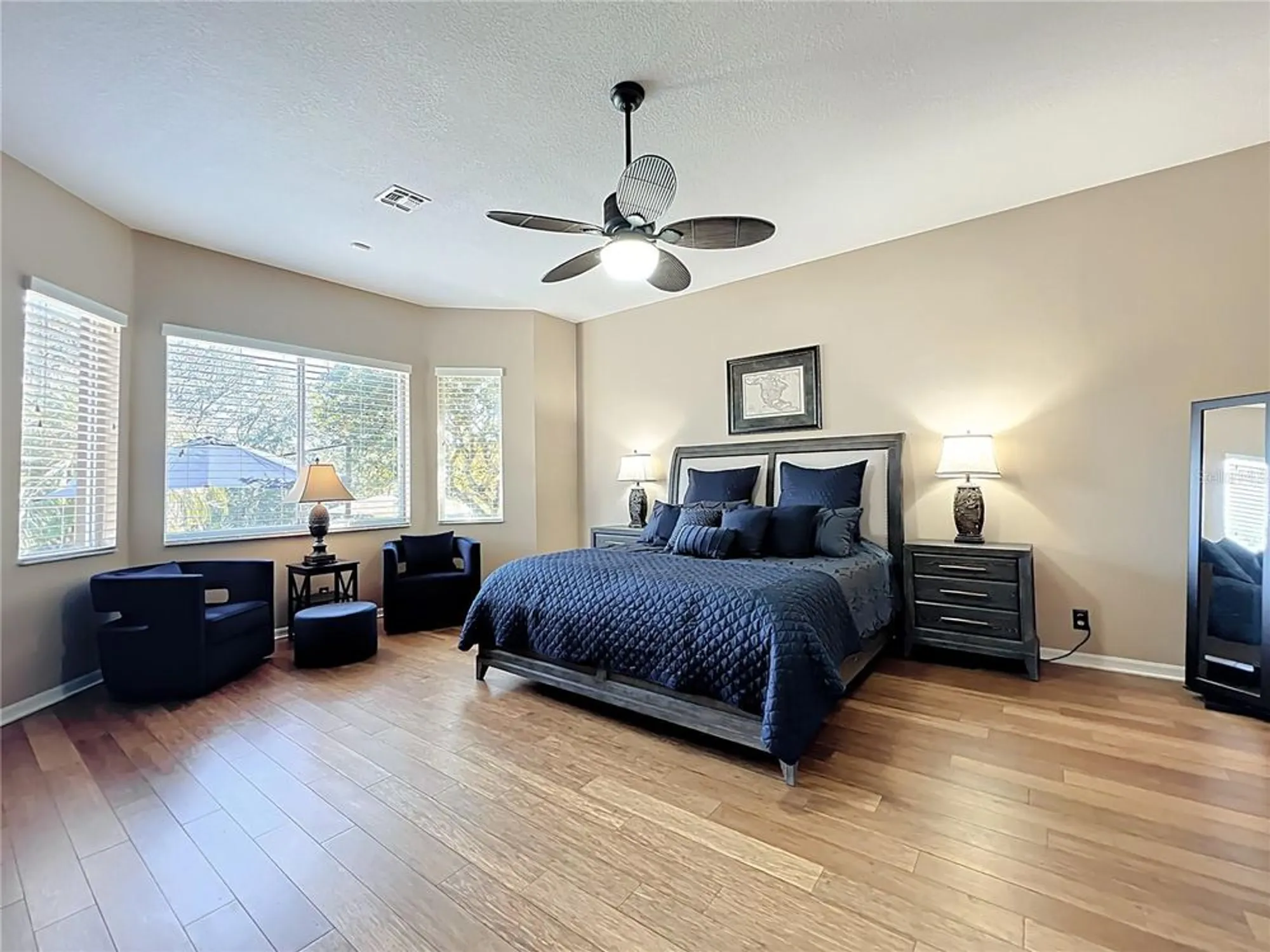 Property Slideshow image 12 of 50 | 6128 landings blvd, Lady Lake, FL, 32159