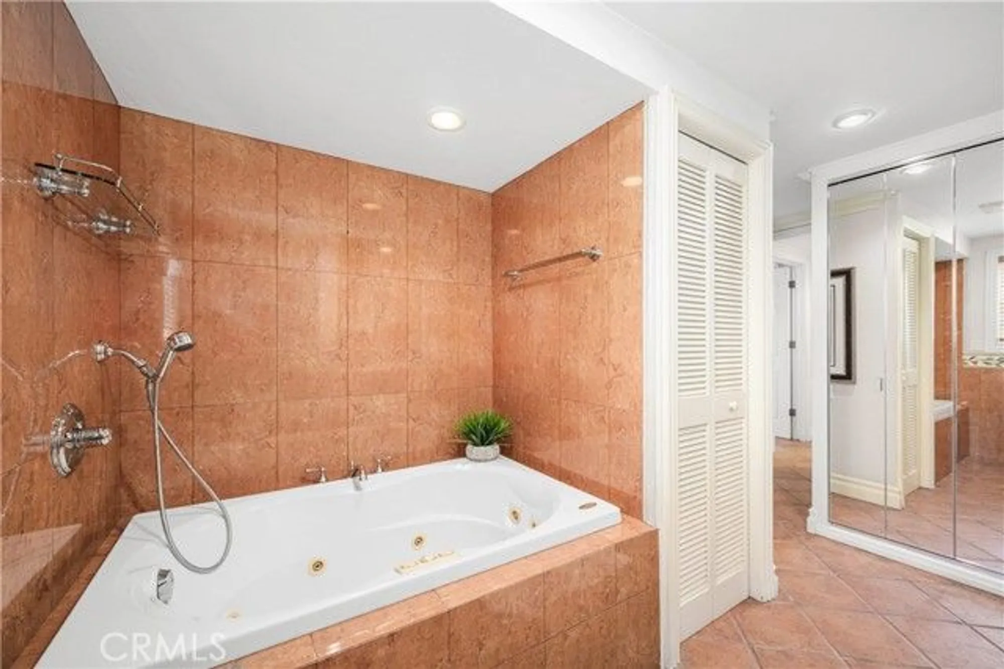 Property Slideshow image 42 of 43 | 1920 mckinney way apt 17a, Seal Beach, CA, 90740