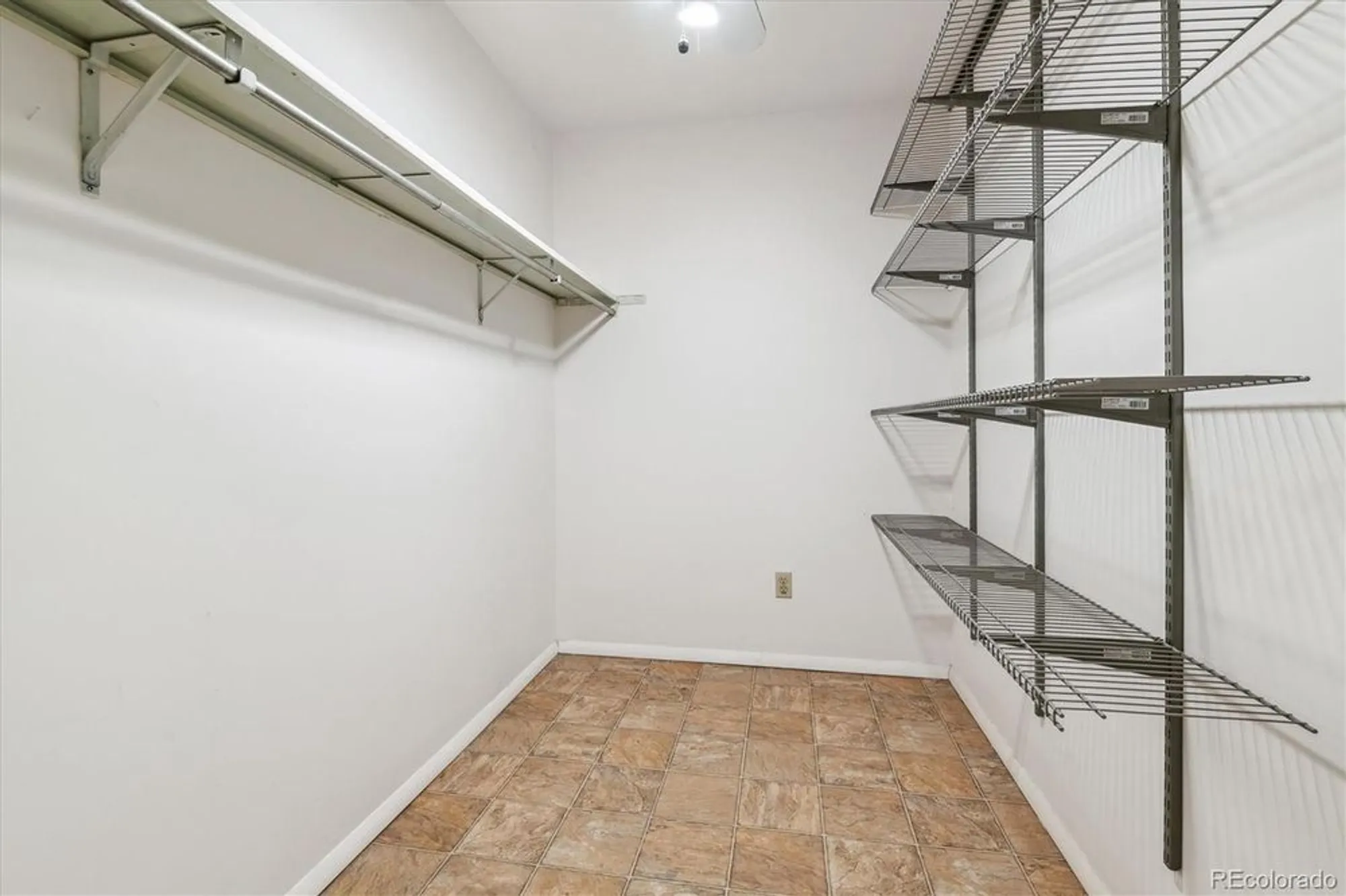 Property Slideshow image 17 of 34 | 3022 s wheeling way 407, Aurora, CO, 80014