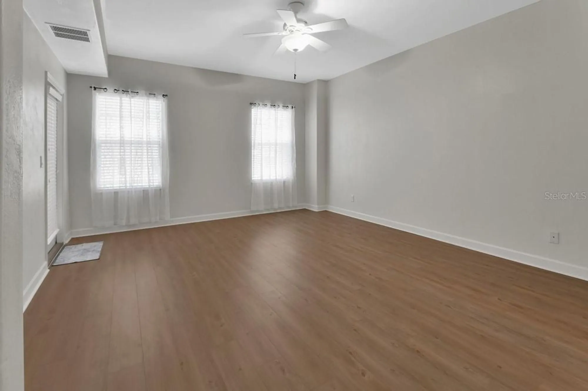 Property Slideshow image 18 of 54 | 424 luna bella ln apt 330, New Smyrna Beach, FL, 32168