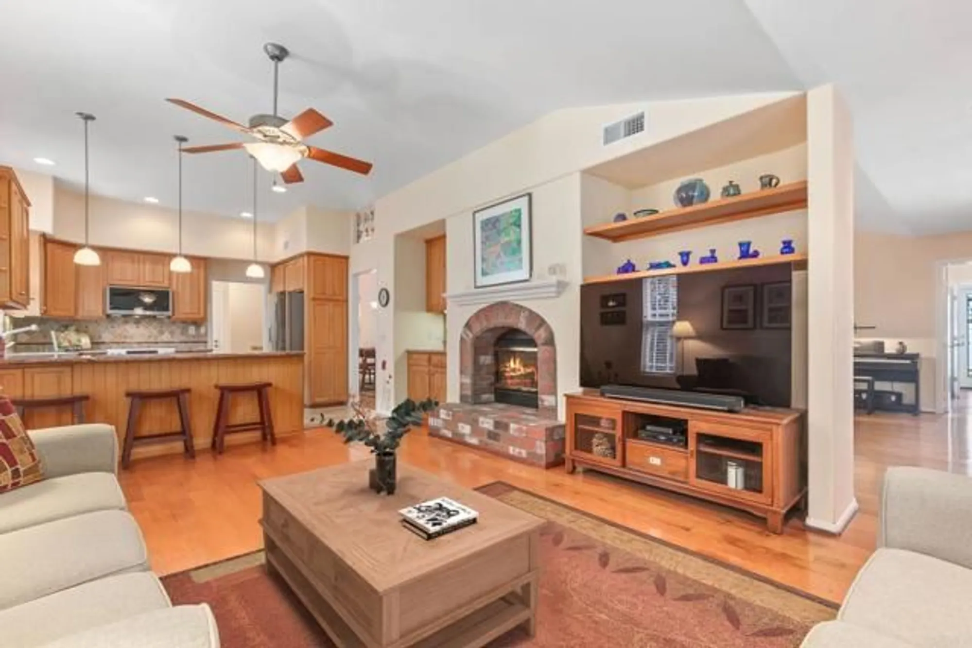 Property Slideshow image 2 of 33 | 1911 la subida way, San Marcos, CA, 92078