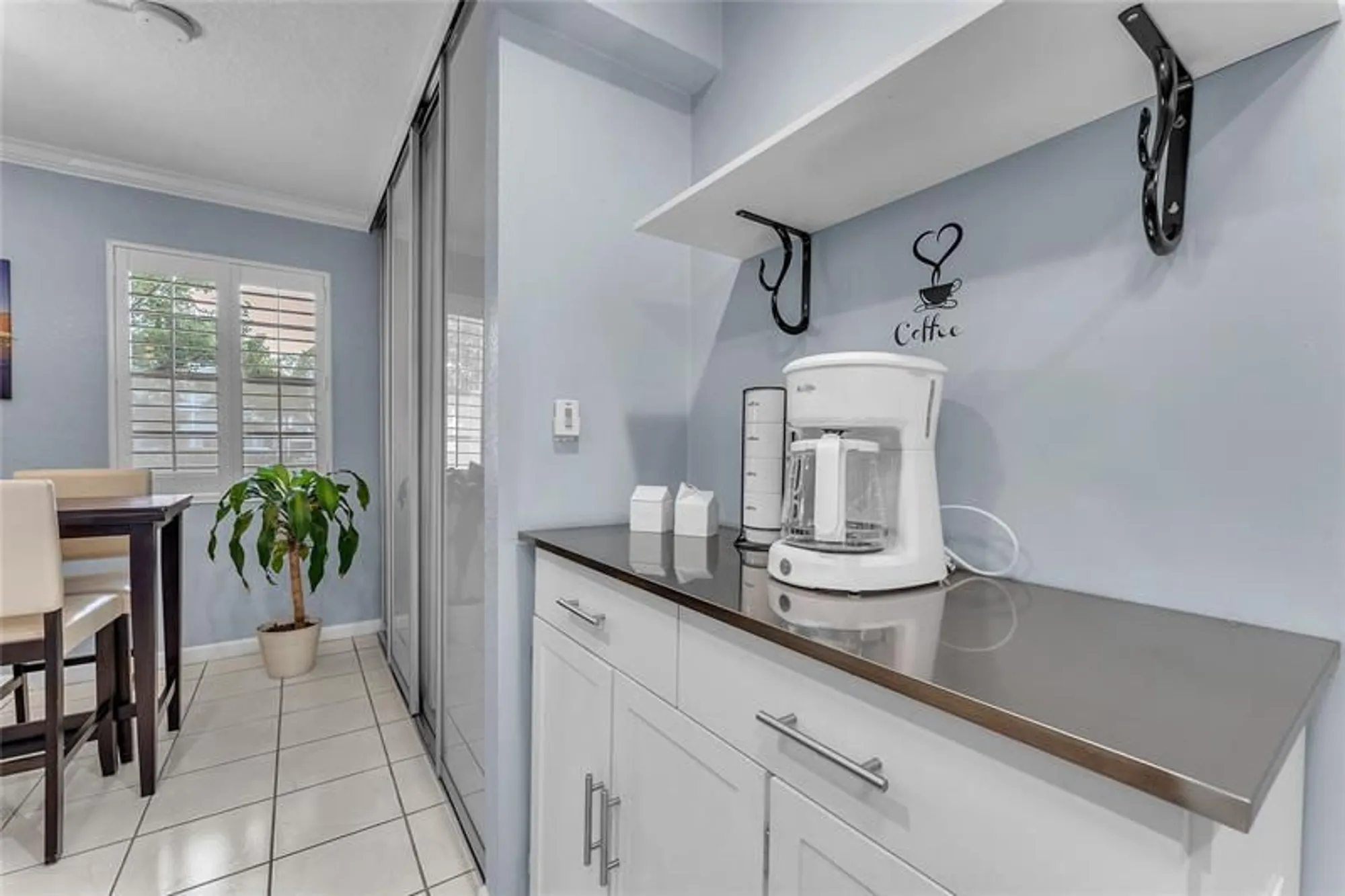 Property Slideshow image 7 of 23 | 290 farnham m # 290, Deerfield Beach, FL, 33442