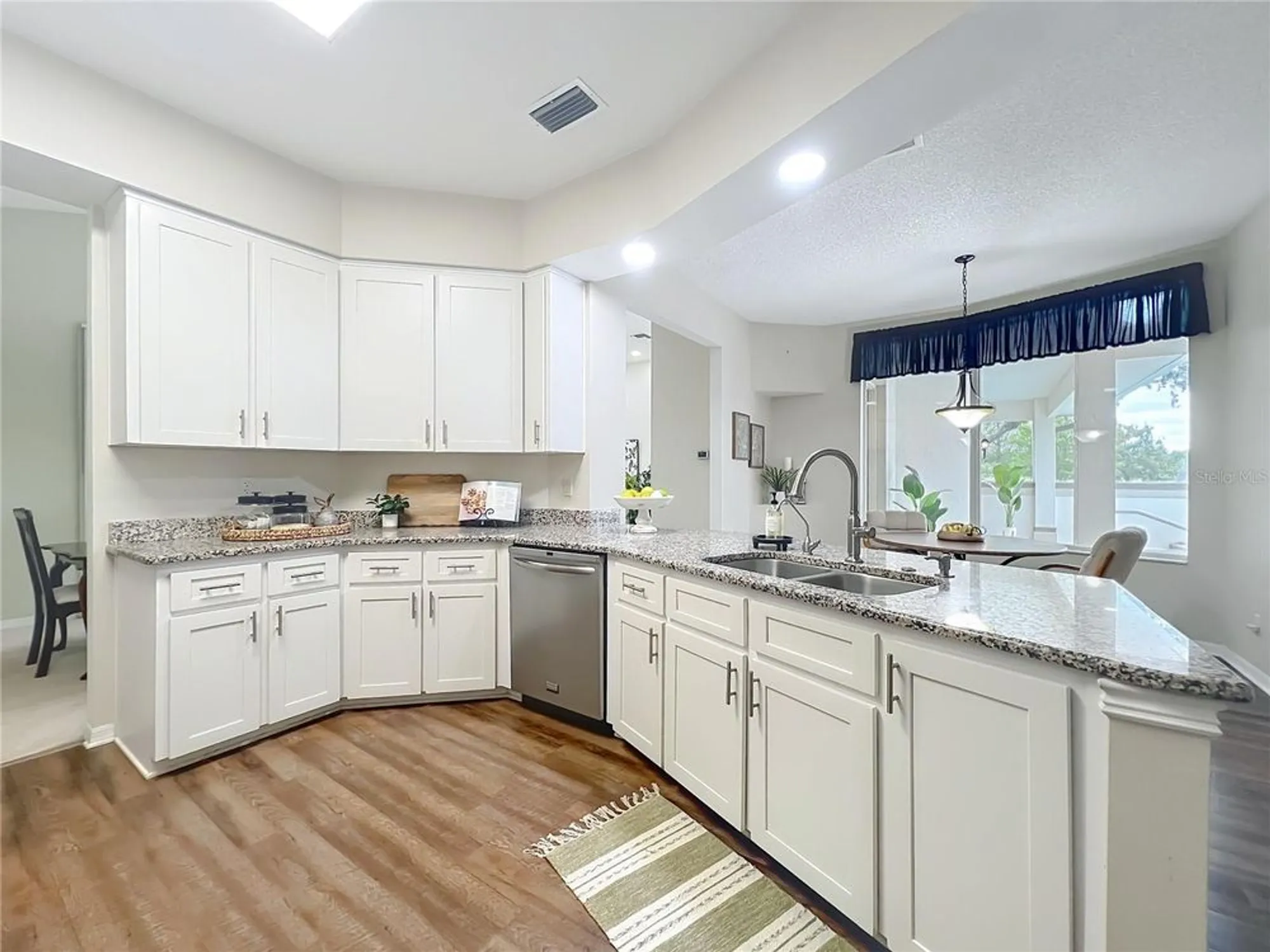 Property Slideshow image 23 of 73 | 5902 princess diana ct, Leesburg, FL, 34748