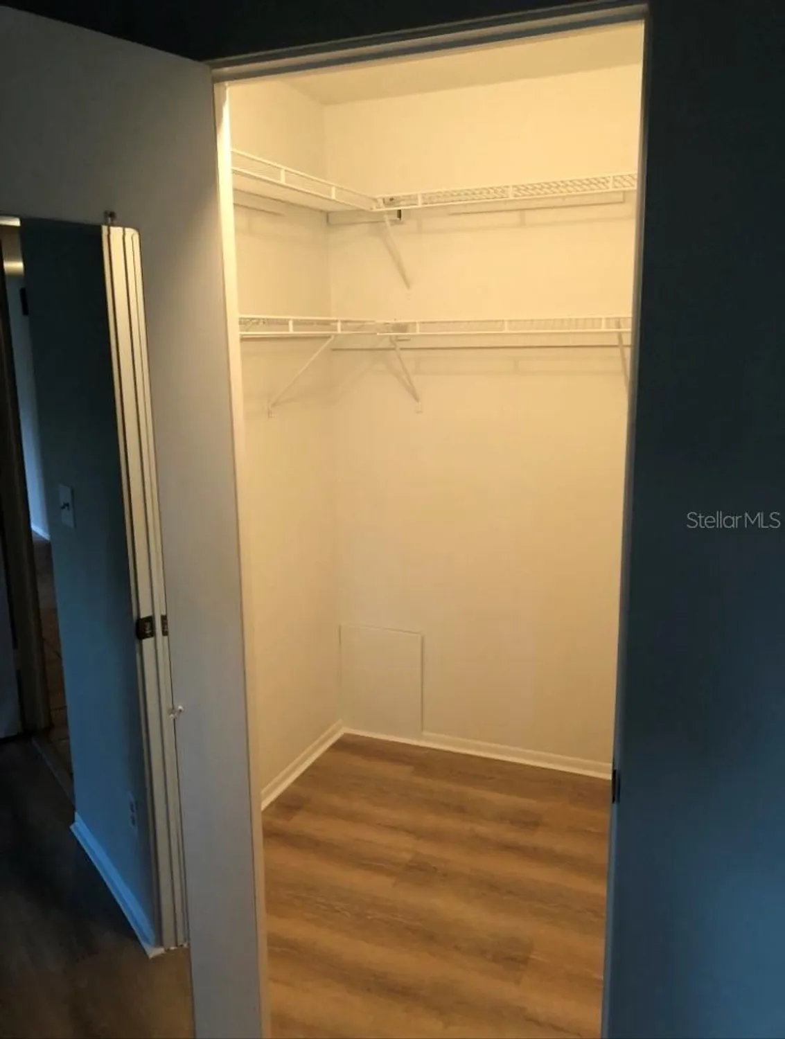 Property Slideshow image 14 of 42 | 3540 hispania pl 214, Sarasota, FL, 34232