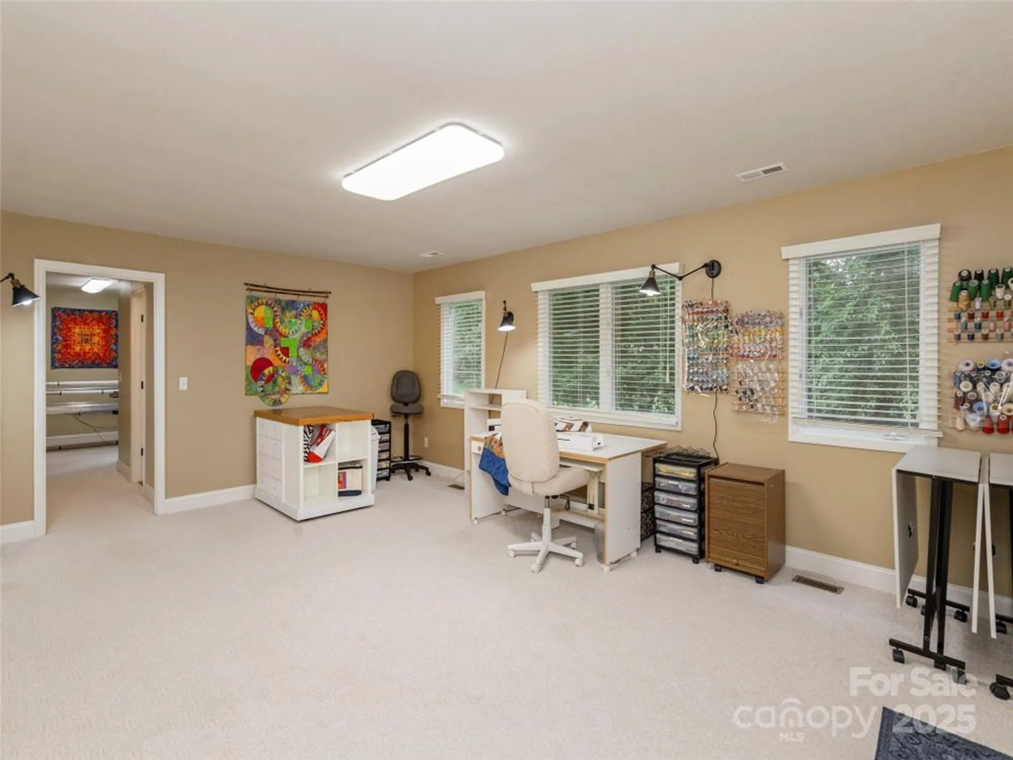 Property Slideshow image 33 of 48 | 210 black oak ln, Hendersonville, NC, 28791