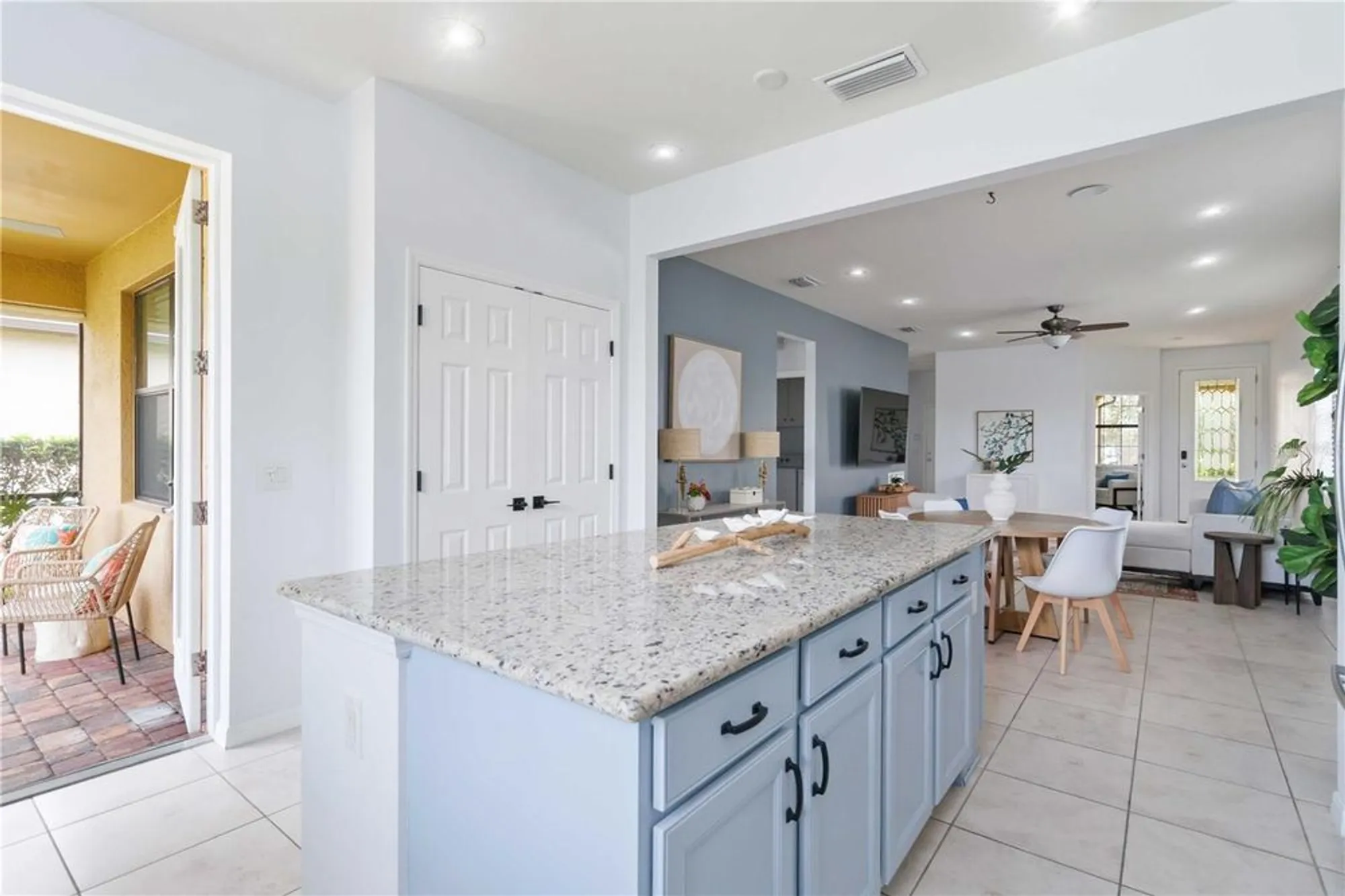 Property Slideshow image 9 of 48 | 13805 posada st, Venice, FL, 34293