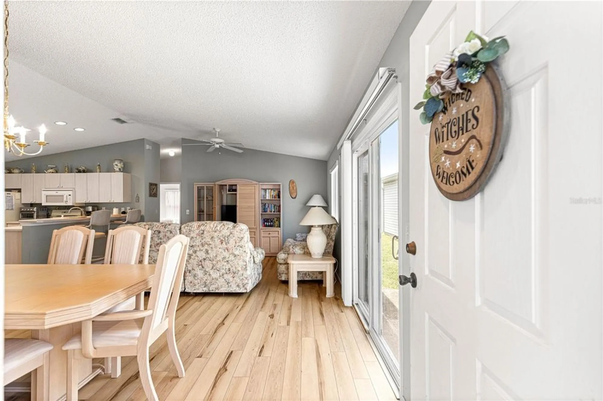 Property Slideshow image 3 of 20 | 2912 barboza dr, The Villages, FL, 32162
