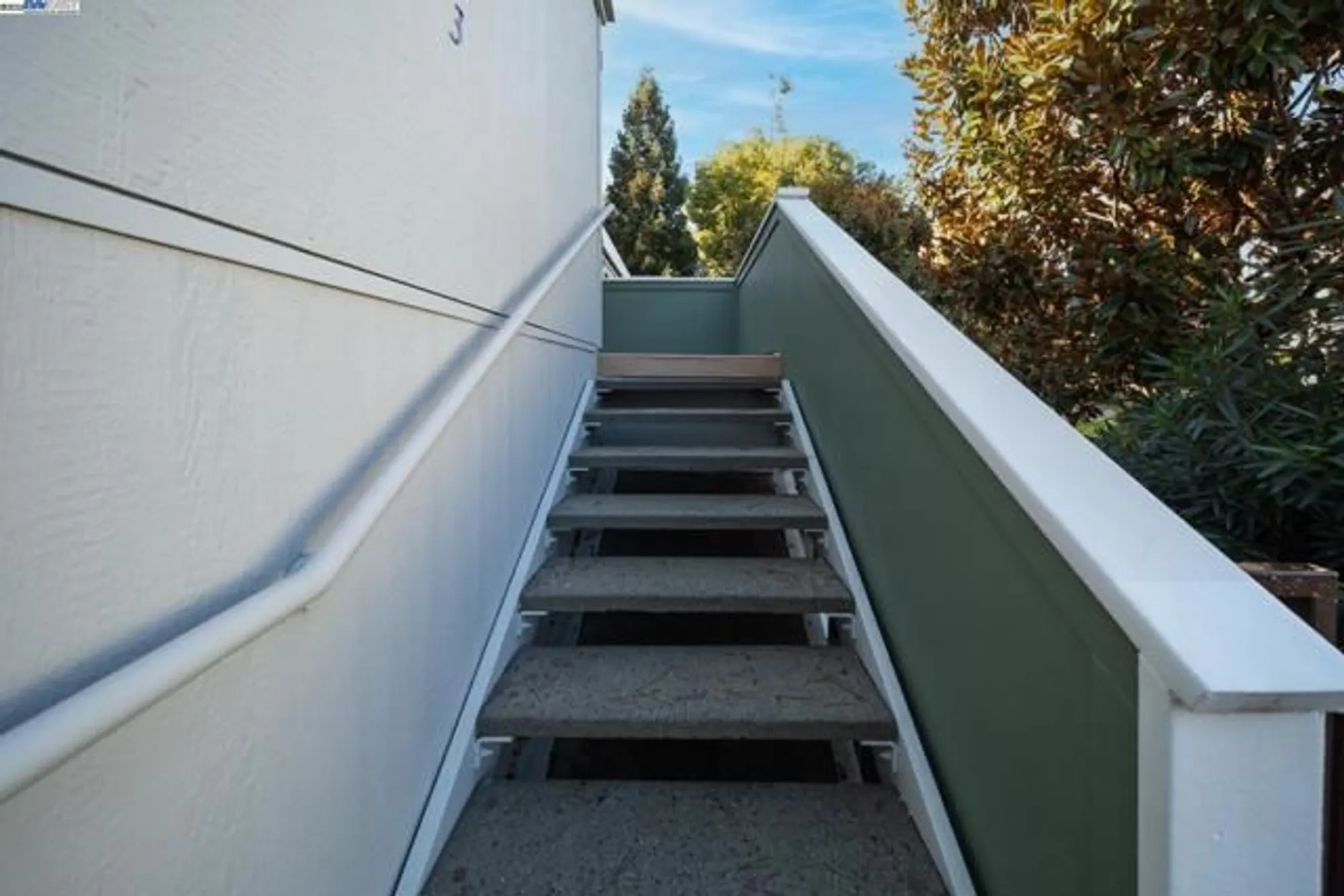 Property Slideshow image 2 of 23 | 1708 golden rain rd 3, Walnut Creek, CA, 94595