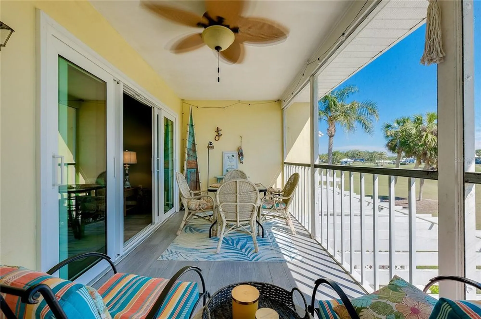 Property Slideshow image 18 of 36 | 410 cerromar cir 240, Venice, FL, 34293